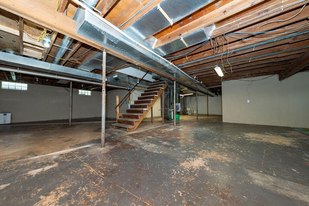 6697 W Calloway Street, Michigan City, IN 46360; Image #27