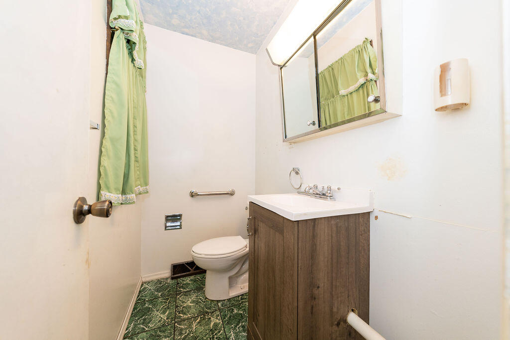 6697 W Calloway Street, Michigan City, IN 46360; Image #29