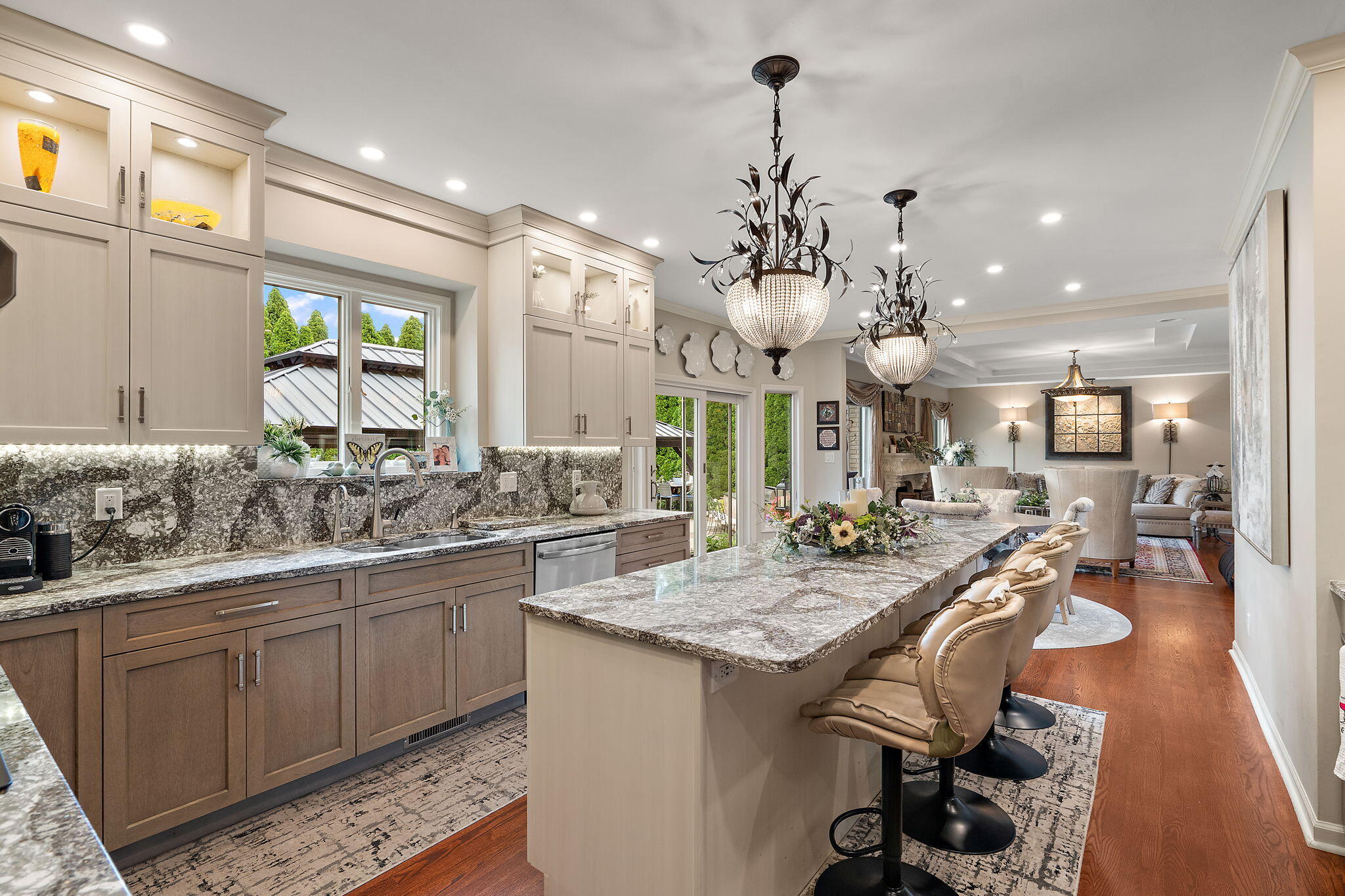 1929 Redwood Lane, Munster, IN 46321; Image #25