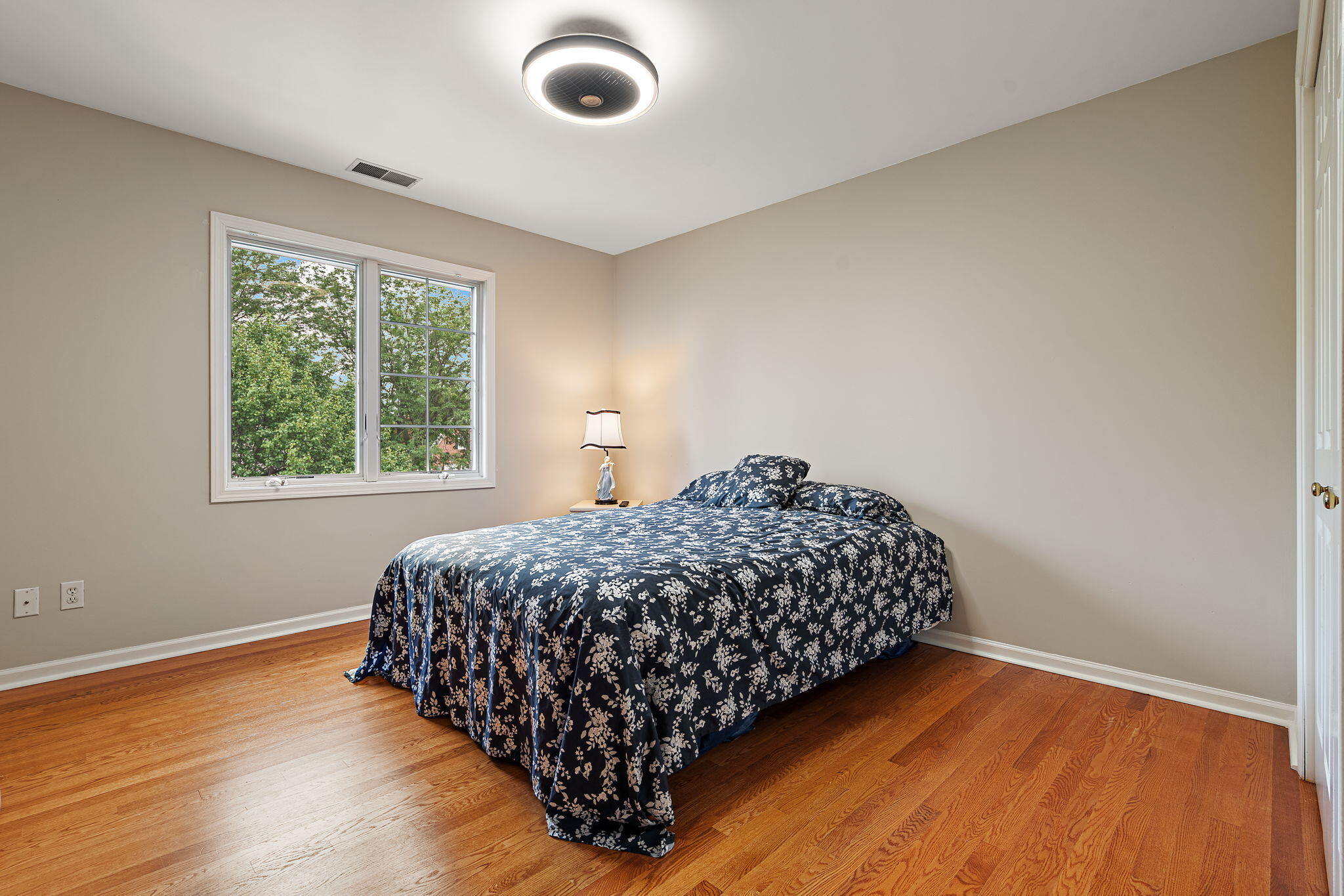 1929 Redwood Lane, Munster, IN 46321; Image #44