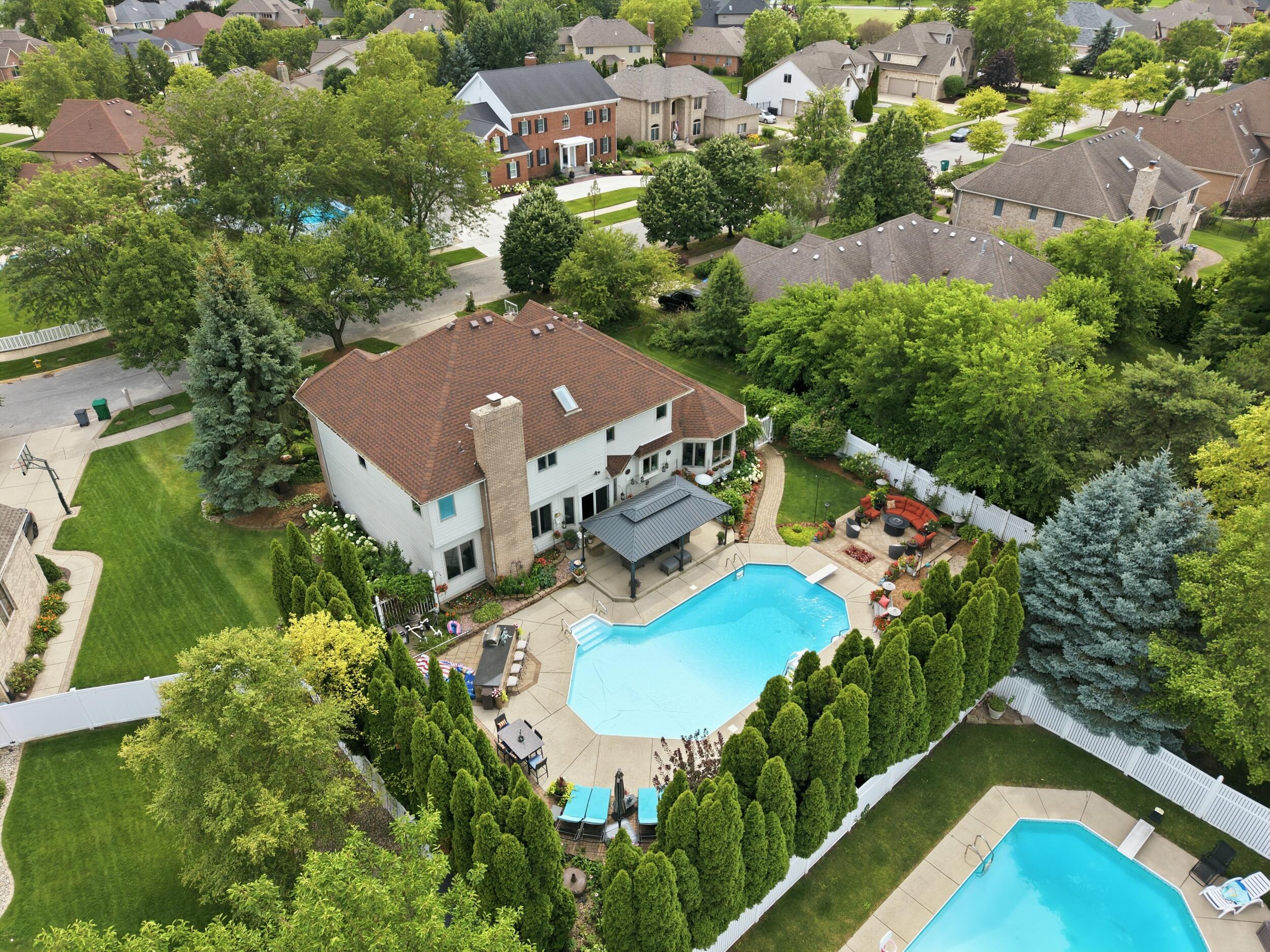 1929 Redwood Lane, Munster, IN 46321; Image #77