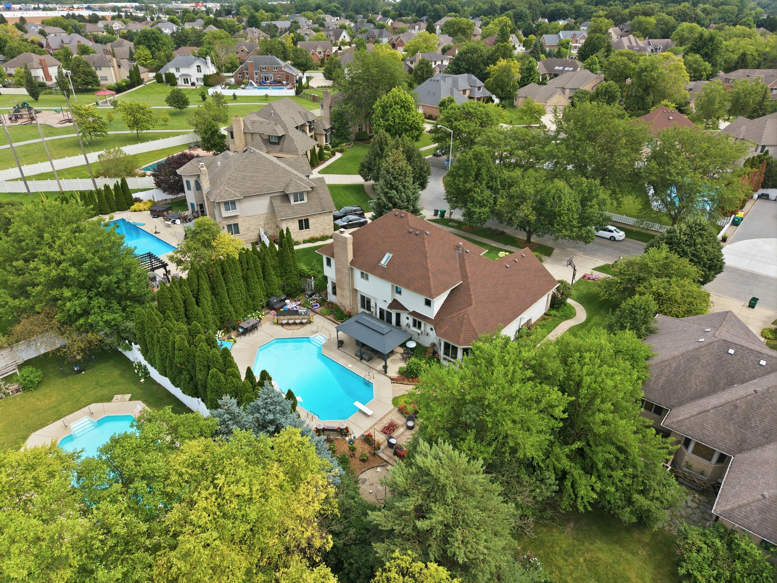 1929 Redwood Lane, Munster, IN 46321; Image #78