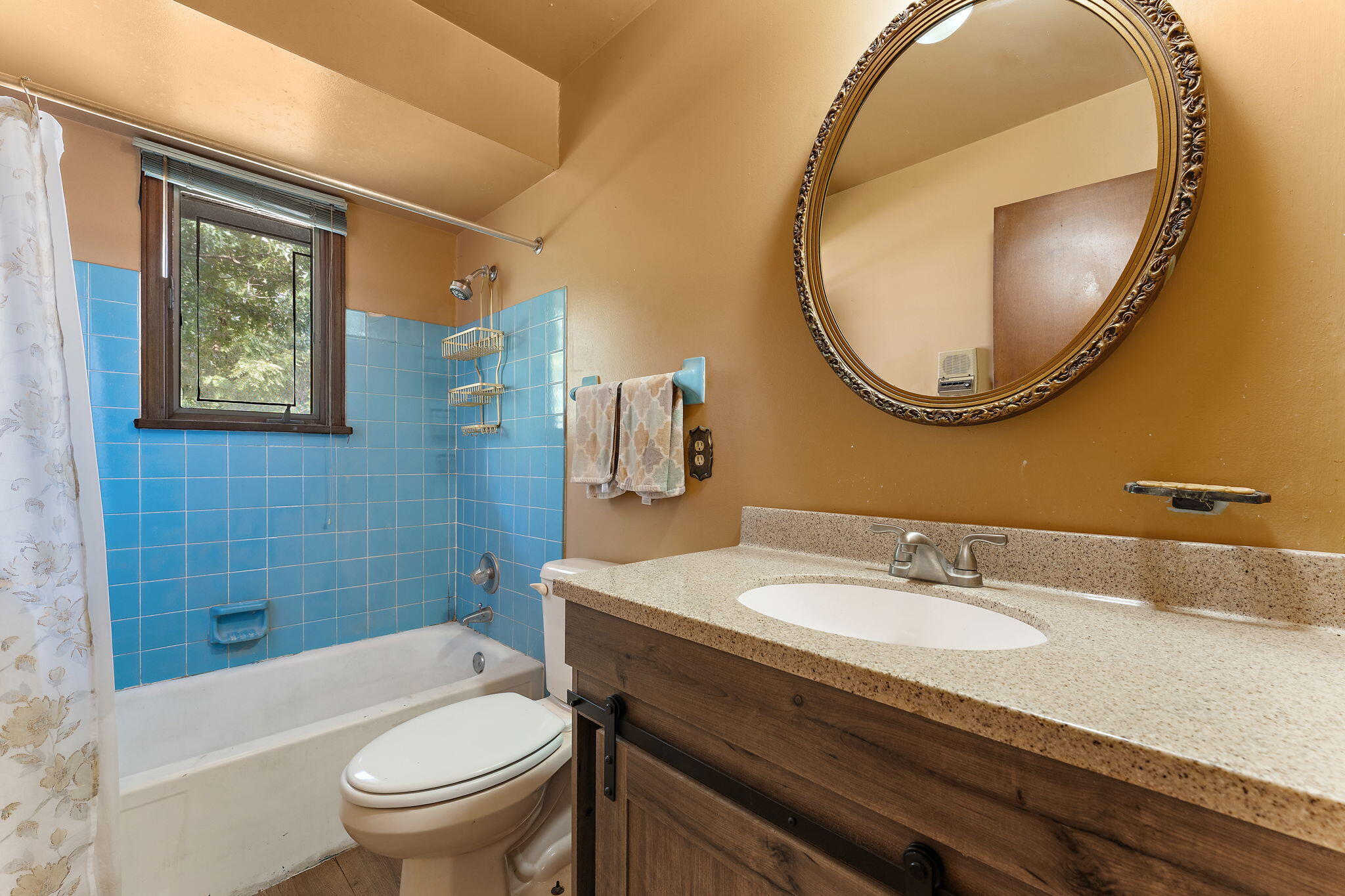 7633 Hemlock Avenue, Gary, IN 46403; Image #18