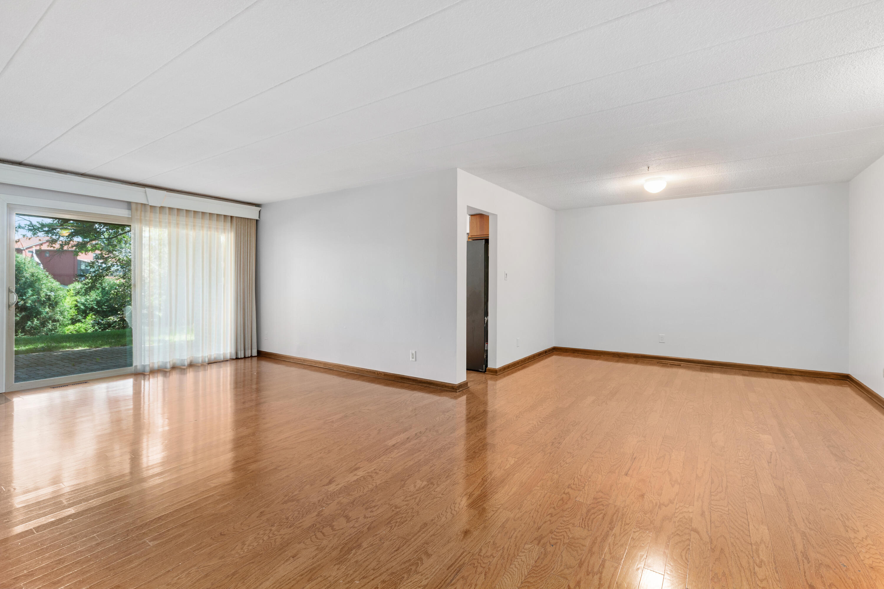 2511 E Lakeshore Drive, Crown Point, IN #A1, 46307; Image #7
