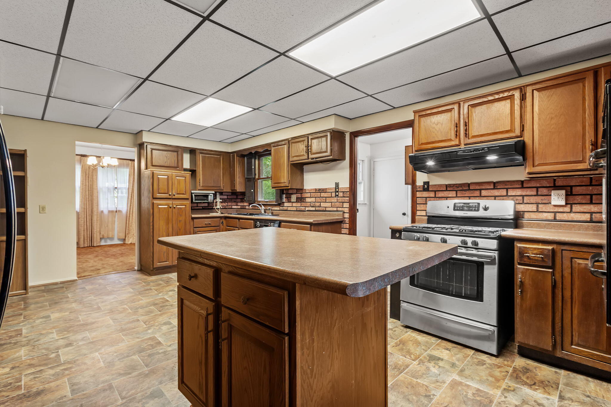 931 S 500 E, Kouts, IN 46347; Image #5