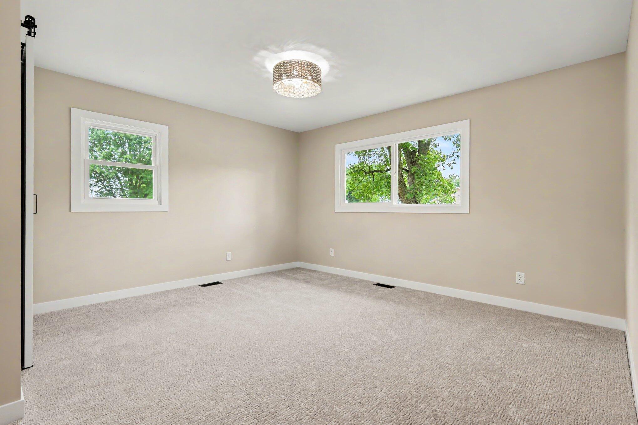 838 N 450 W, Valparaiso, IN 46385; Image #14