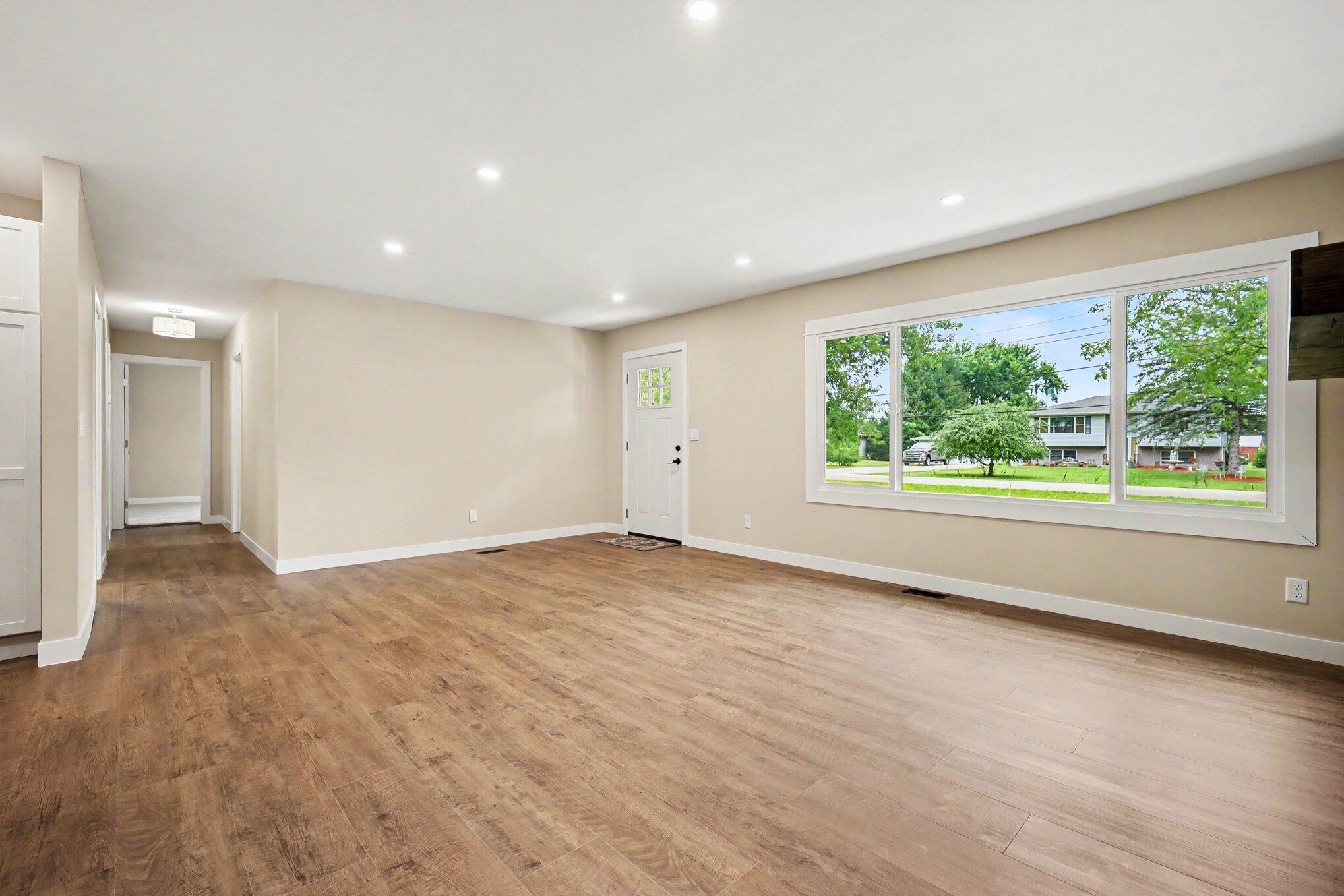 838 N 450 W, Valparaiso, IN 46385; Image #7