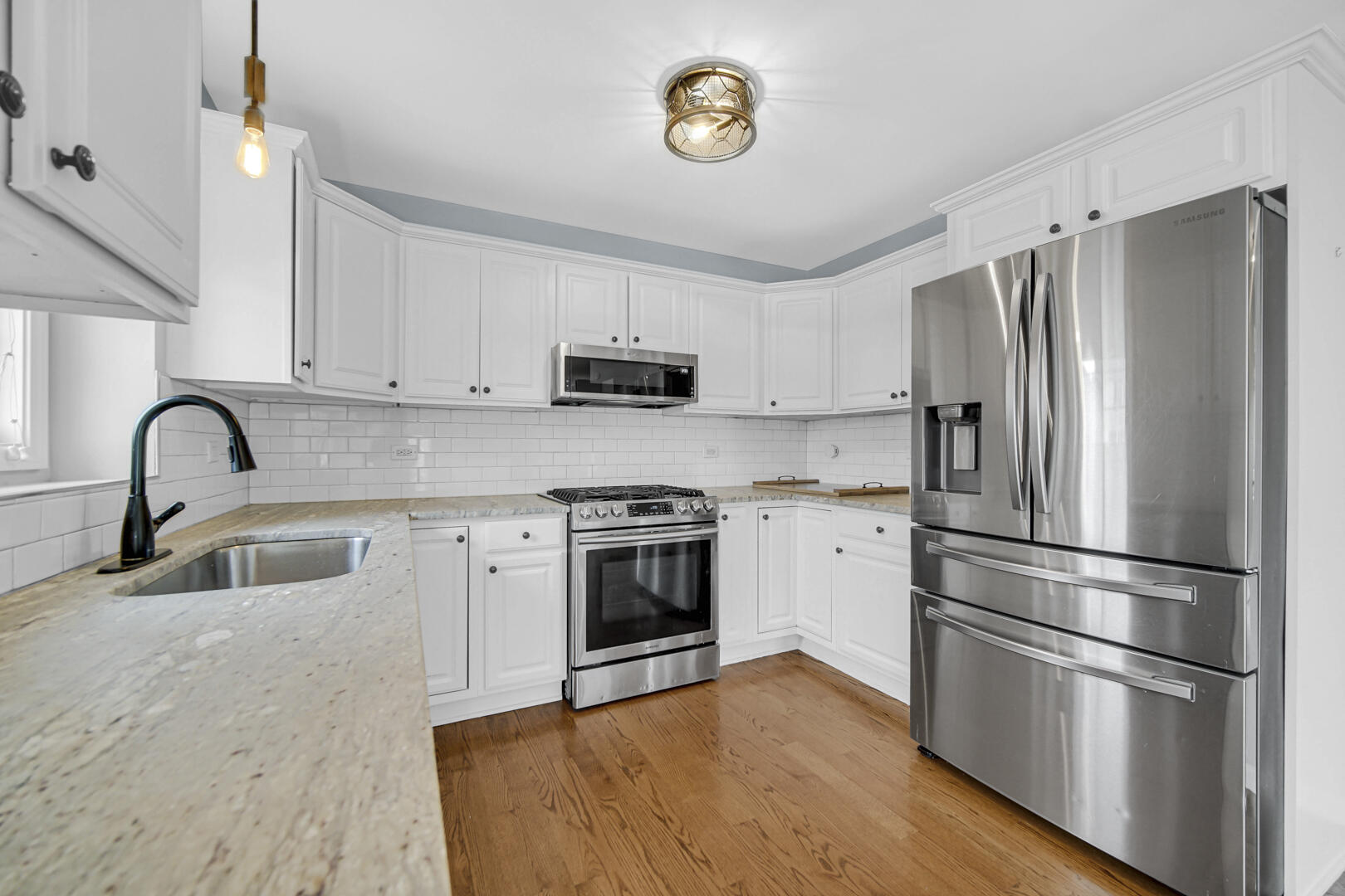 310 Cornwall Circle, Munster, IN 46321; Image #11