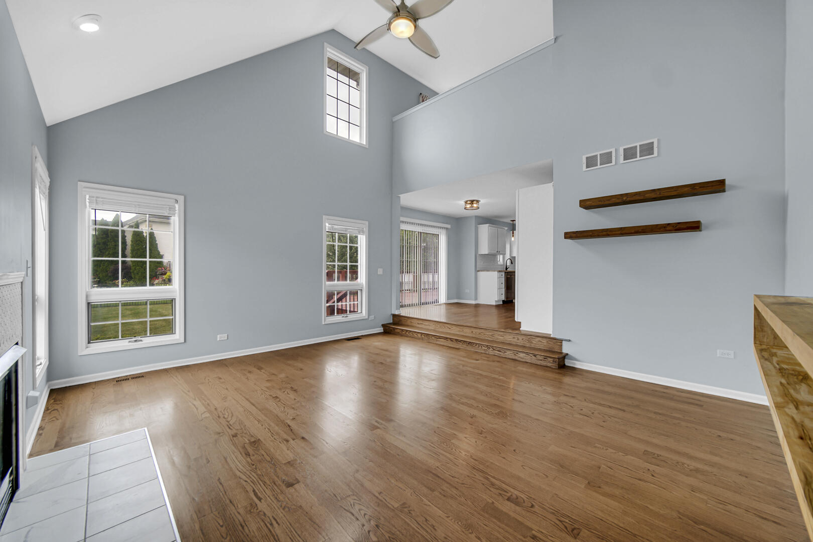 310 Cornwall Circle, Munster, IN 46321; Image #16