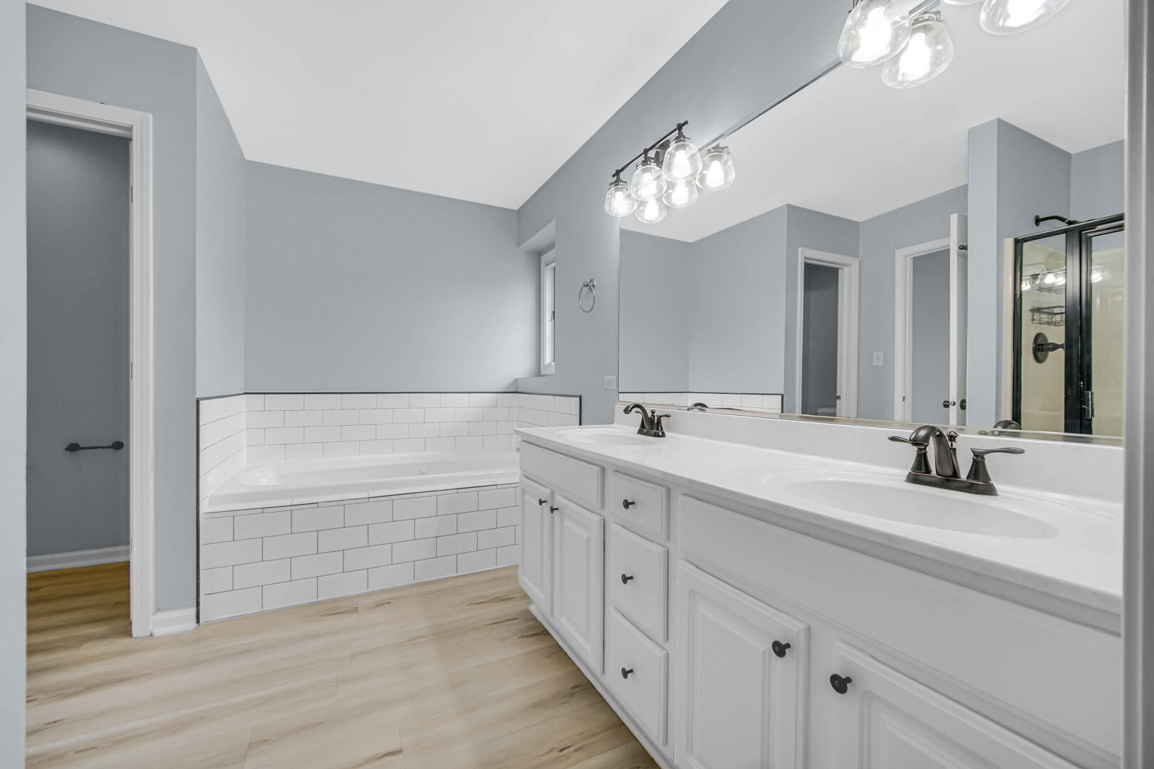 310 Cornwall Circle, Munster, IN 46321; Image #22