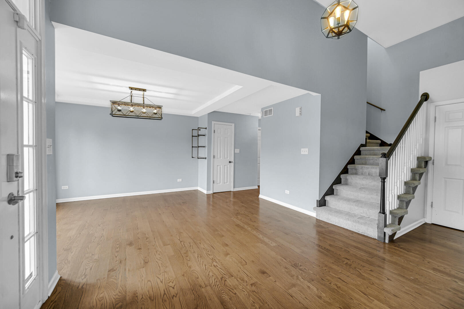 310 Cornwall Circle, Munster, IN 46321; Image #6