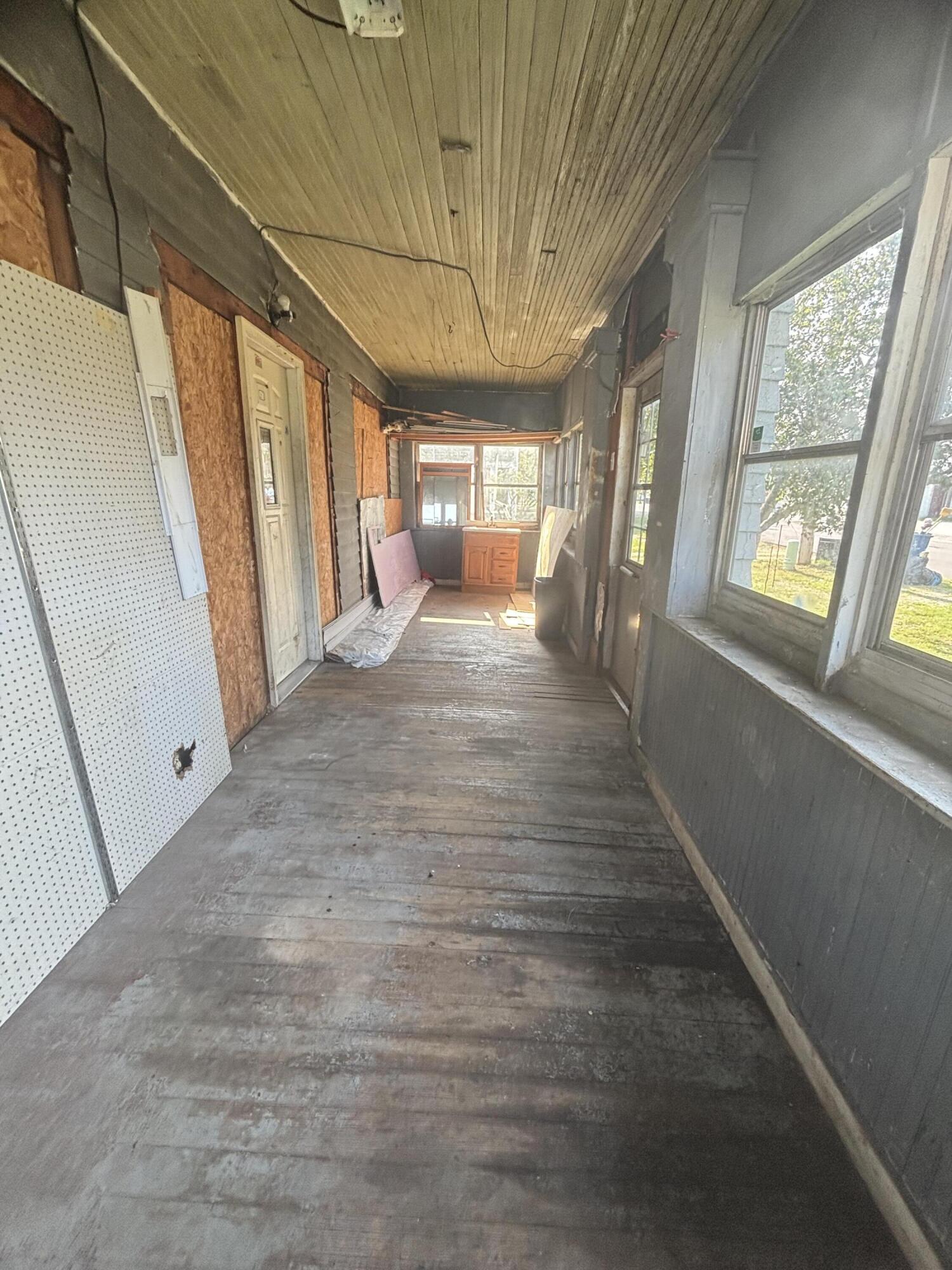 109 E Prairie Street, Goodland, IN 47948; Image #2
