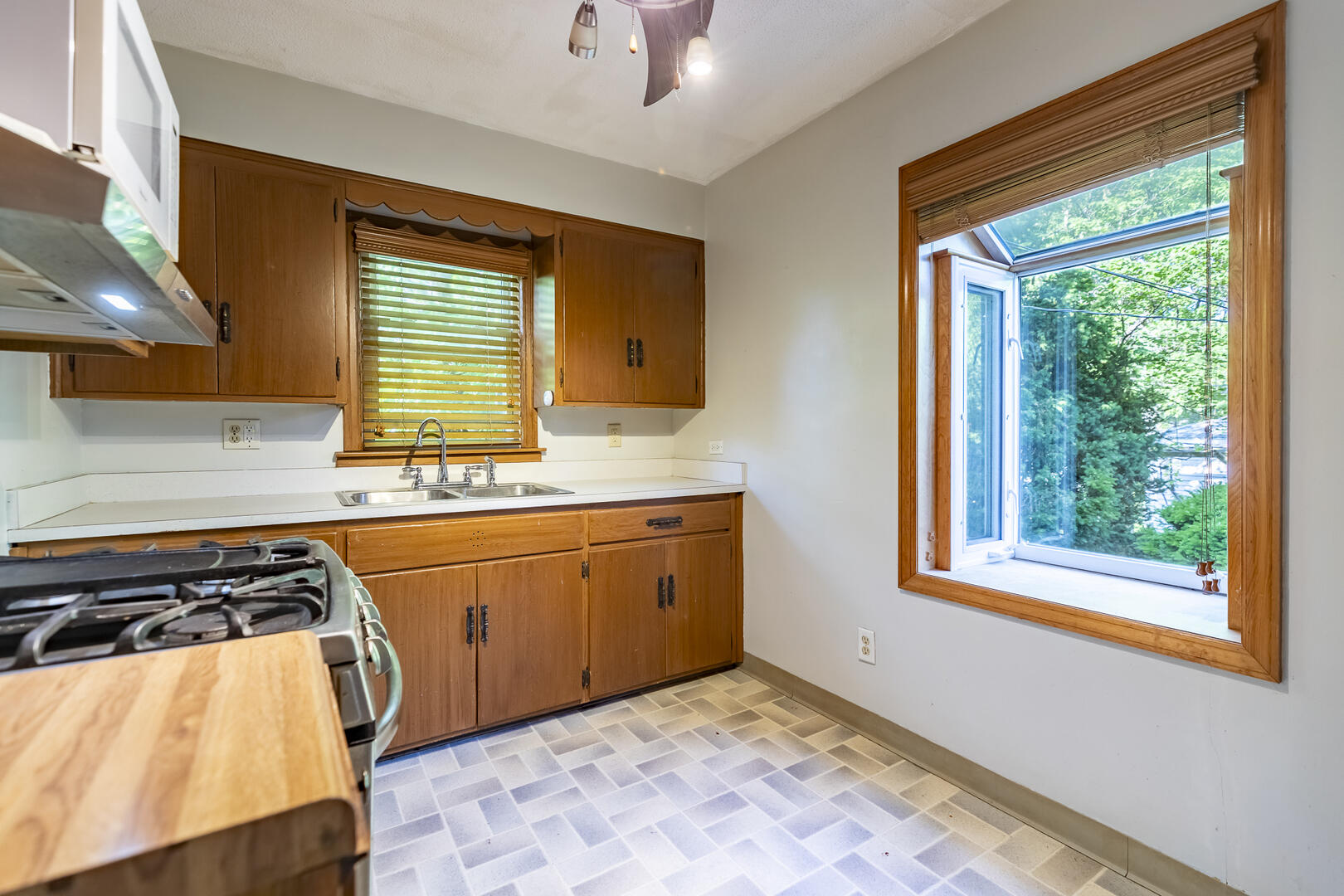 17633 Roy Street, Lansing, IL 60438; Image #7