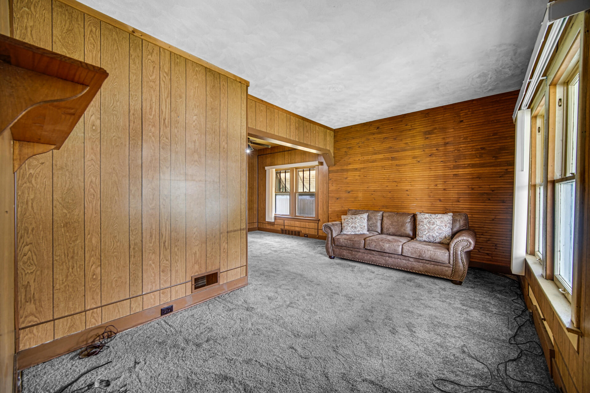 6319 Blaine Avenue, Hammond, IN 46324; Image #5