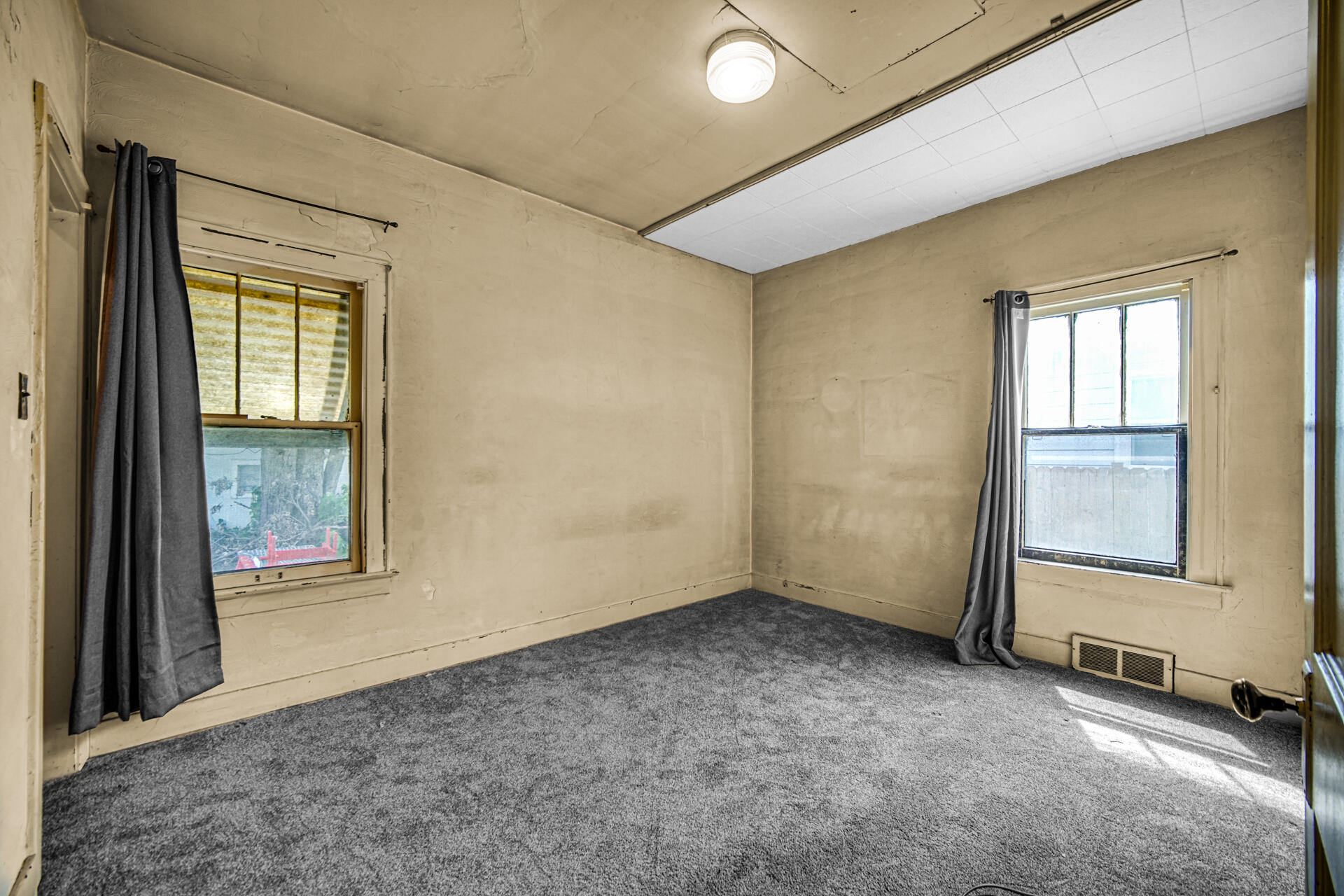 6319 Blaine Avenue, Hammond, IN 46324; Image #8