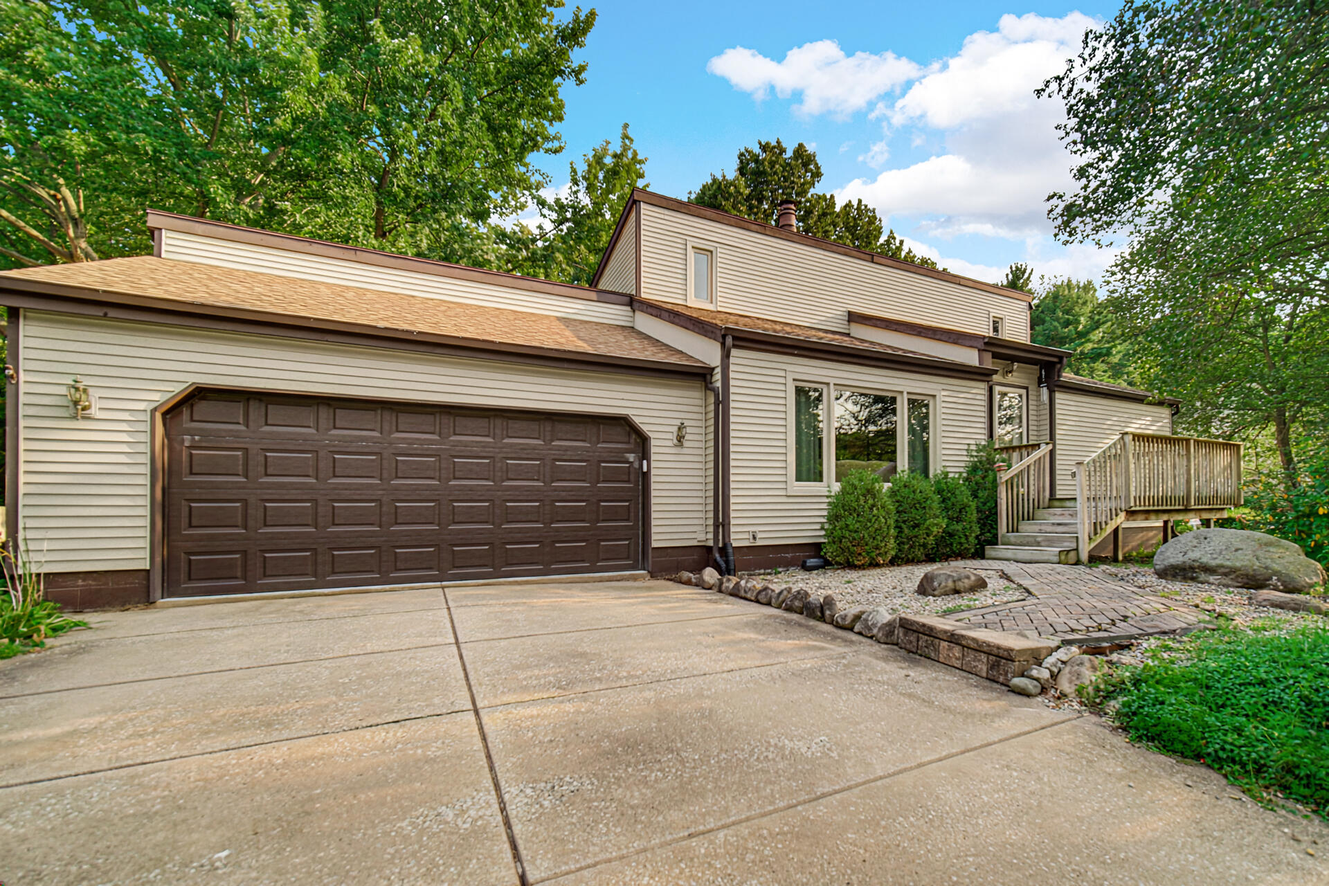 7888 W Applewood Drive, La Porte, IN 46350; Image #2