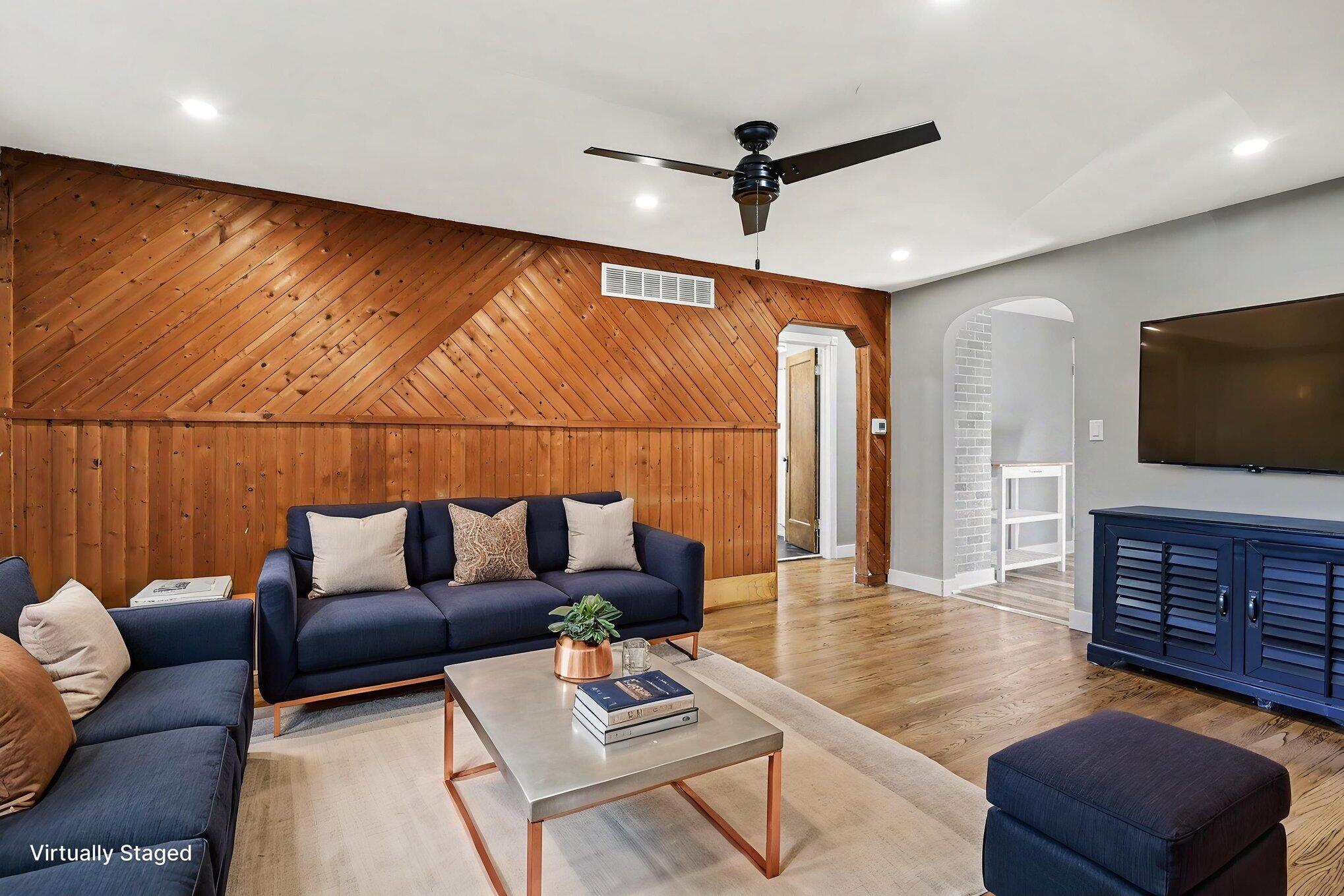 1101 Andrew Avenue, La Porte, IN 46350; Image #4