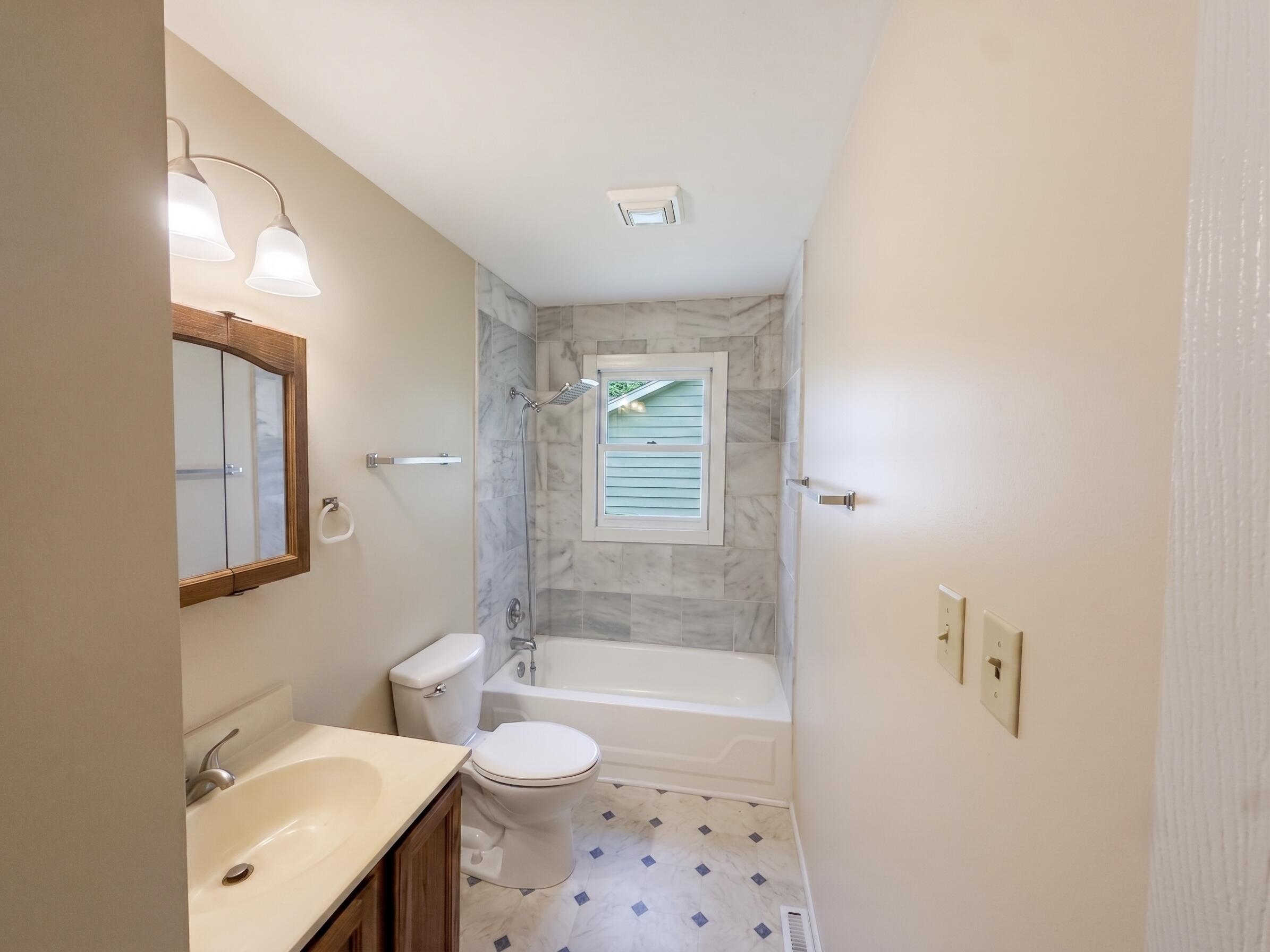 1301 E 34th Avenue, Hobart, IN 46342; Image #12