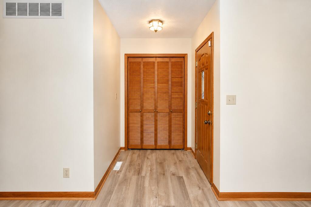 142 Sagamore Pkwy, La Porte, IN 46350; Image #2