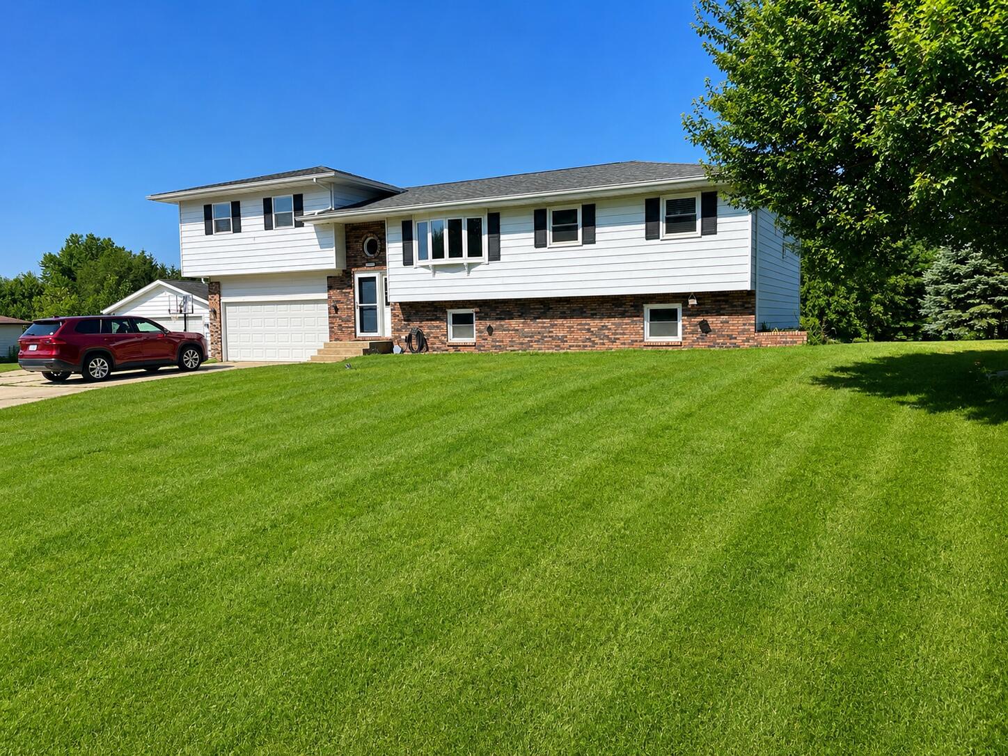 406 Northfield Lane, Valparaiso, IN 46383; Image #4