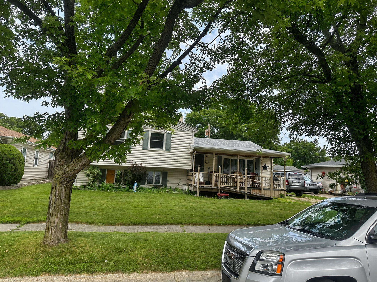 8207 Grace Street, Highland, IN 46322; Image #1