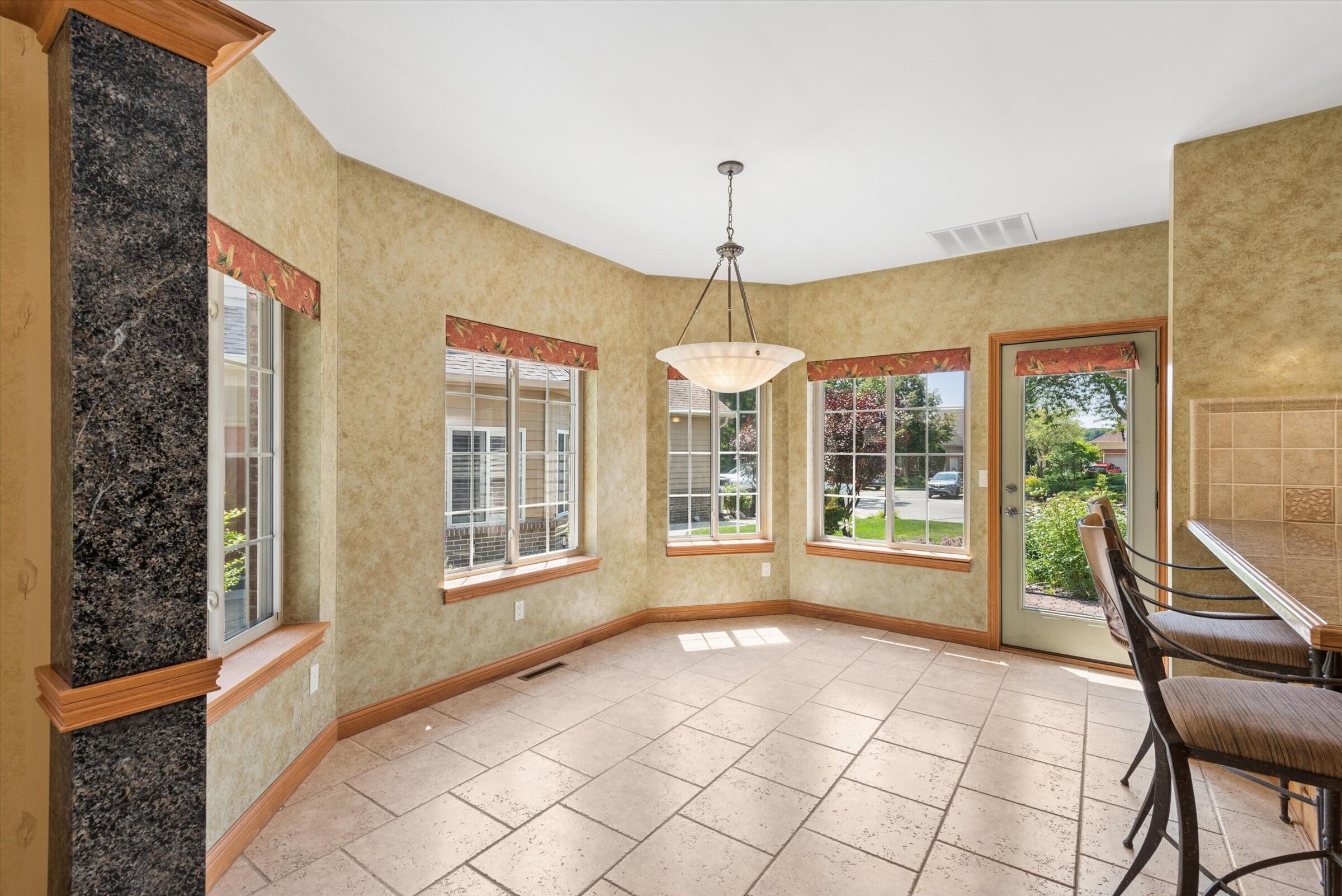 4906 Waters Edge Drive, Valparaiso, IN 46383; Image #4
