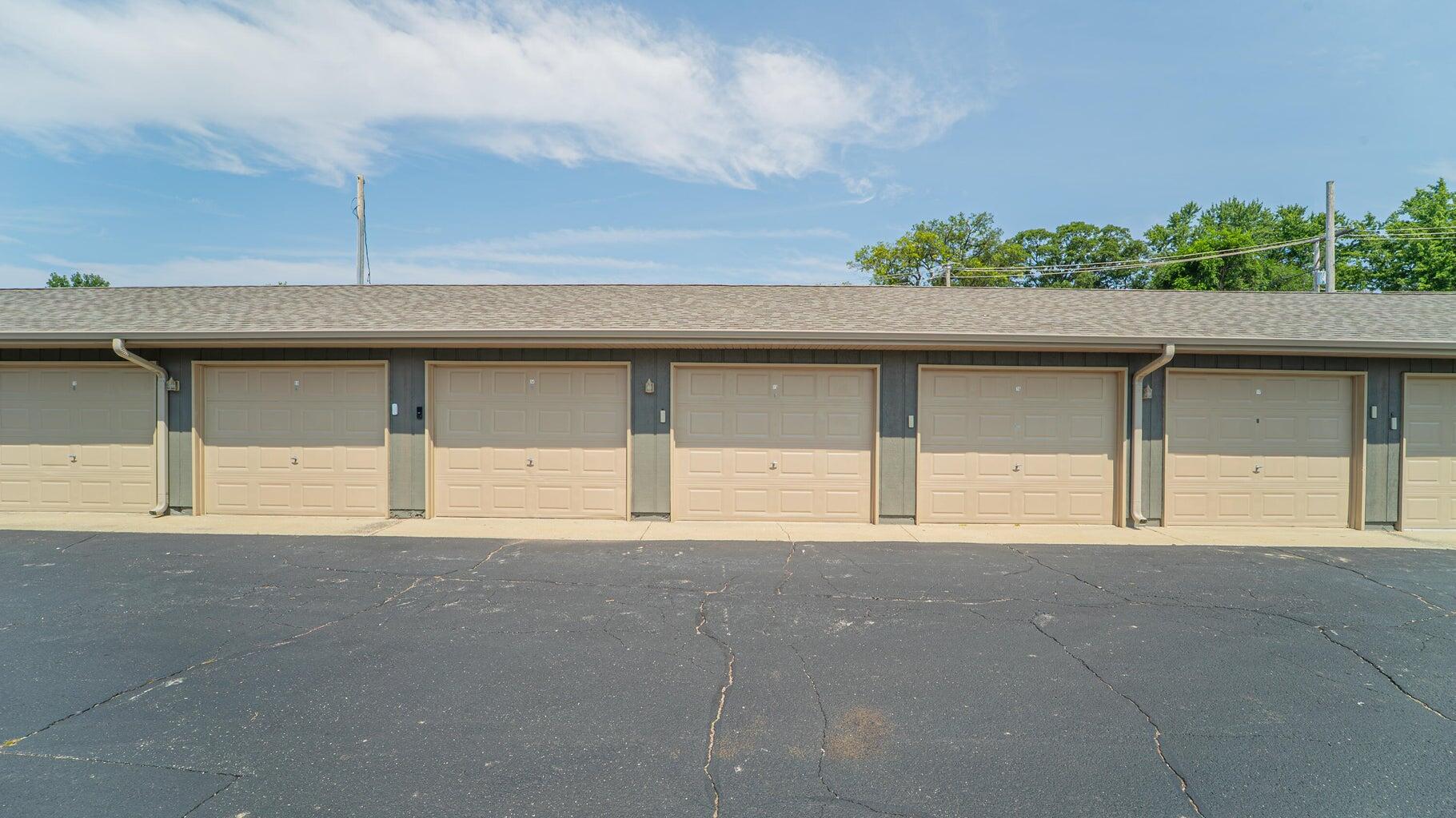 8121 Lake Shore Drive, Cedar Lake, IN #6, 46303; Image #15
