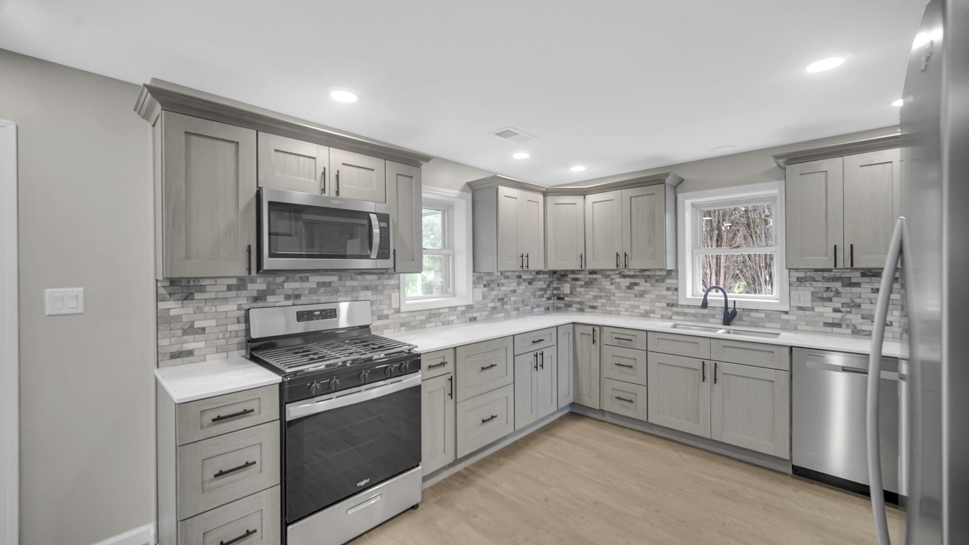 31118 Us-20, New Carlisle, IN 46552; Image #16