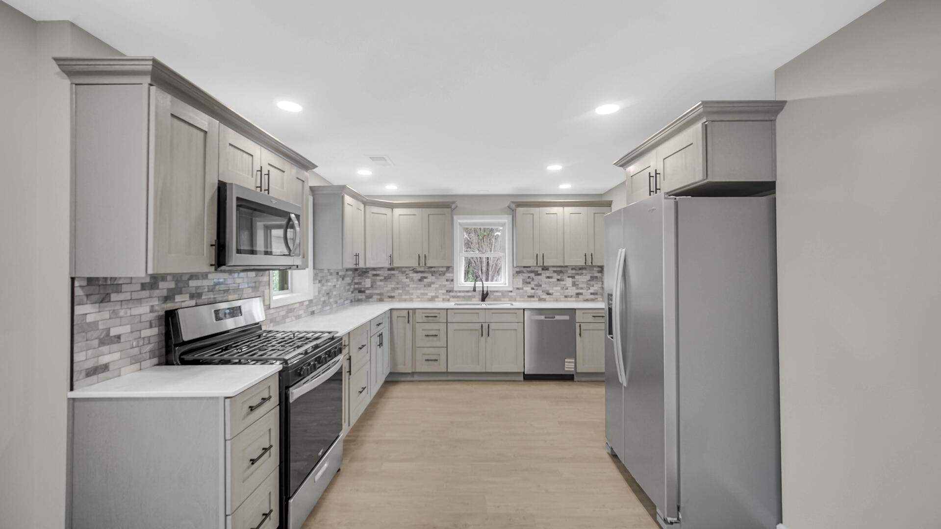 31118 Us-20, New Carlisle, IN 46552; Image #17