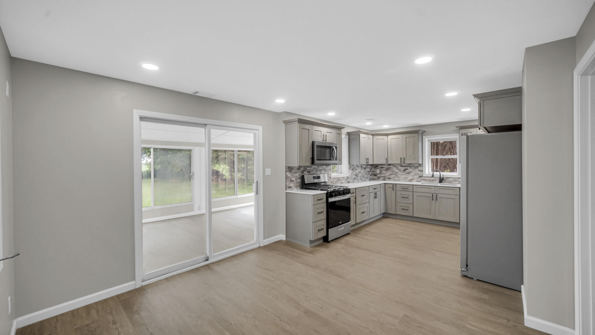 31118 Us-20, New Carlisle, IN 46552; Image #19