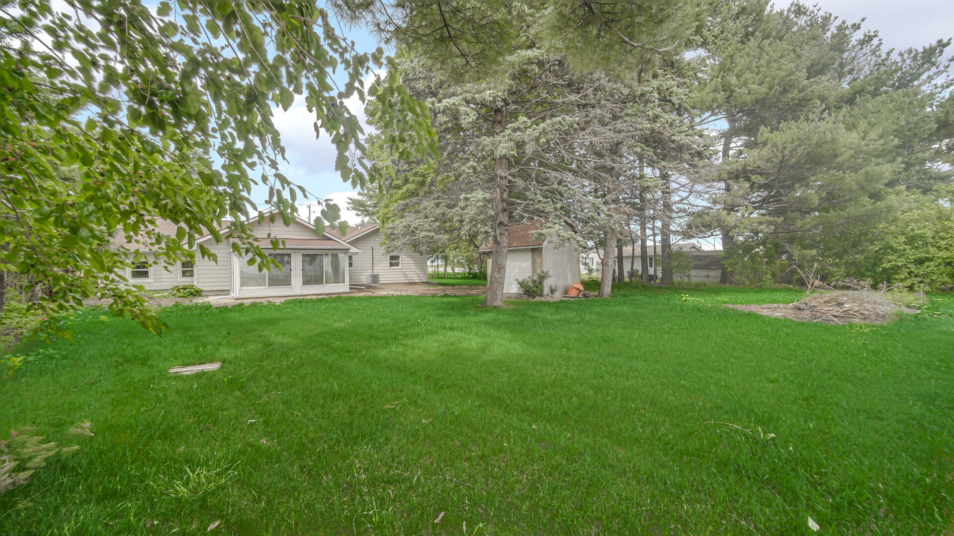 31118 Us-20, New Carlisle, IN 46552; Image #26