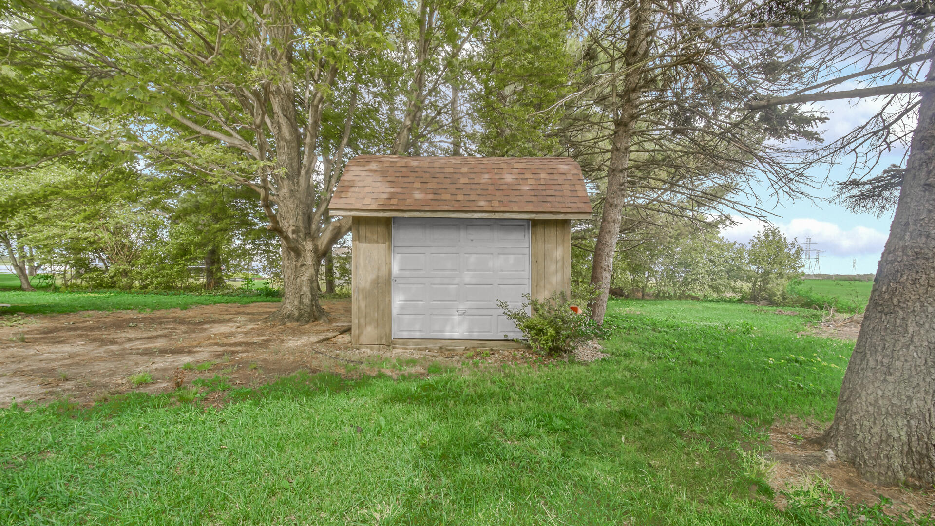 31118 Us-20, New Carlisle, IN 46552; Image #27