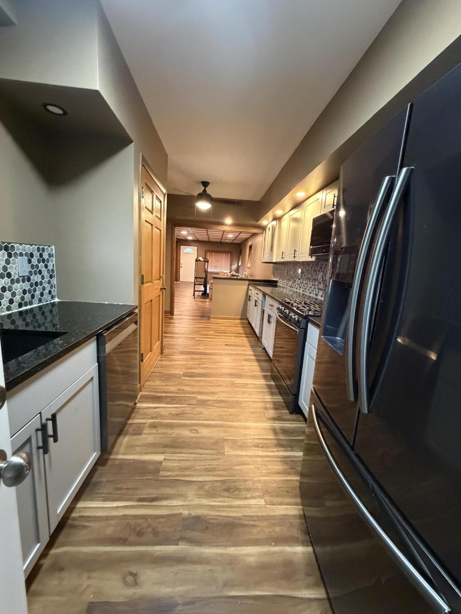 6818 Huron Avenue, Hammond, IN 46323; Image #11