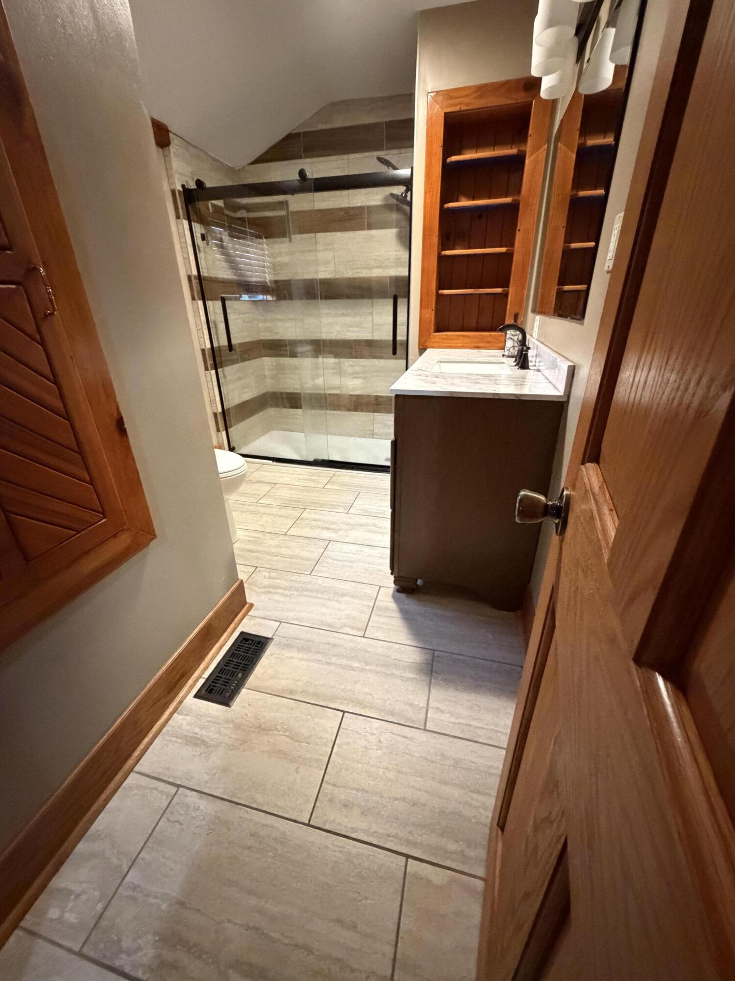 6818 Huron Avenue, Hammond, IN 46323; Image #30
