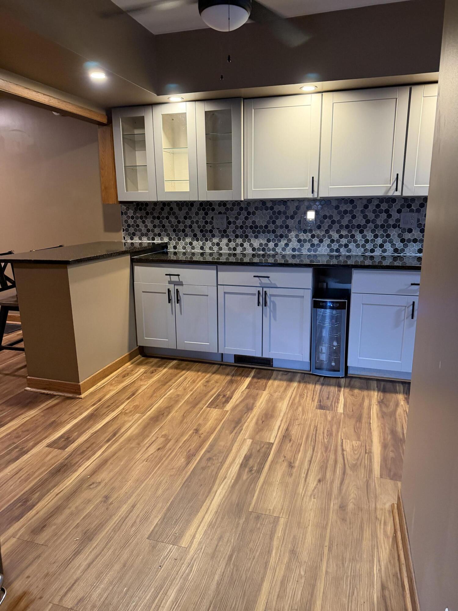 6818 Huron Avenue, Hammond, IN 46323; Image #7