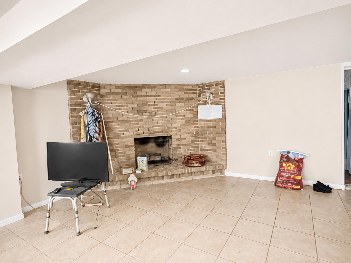 6288 Mulberry Avenue, Portage, IN 46368; Image #11