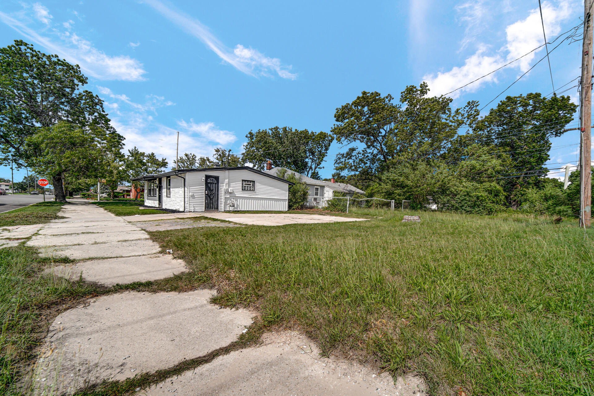 2101 Chase Street, Gary, IN 46404; Image #17