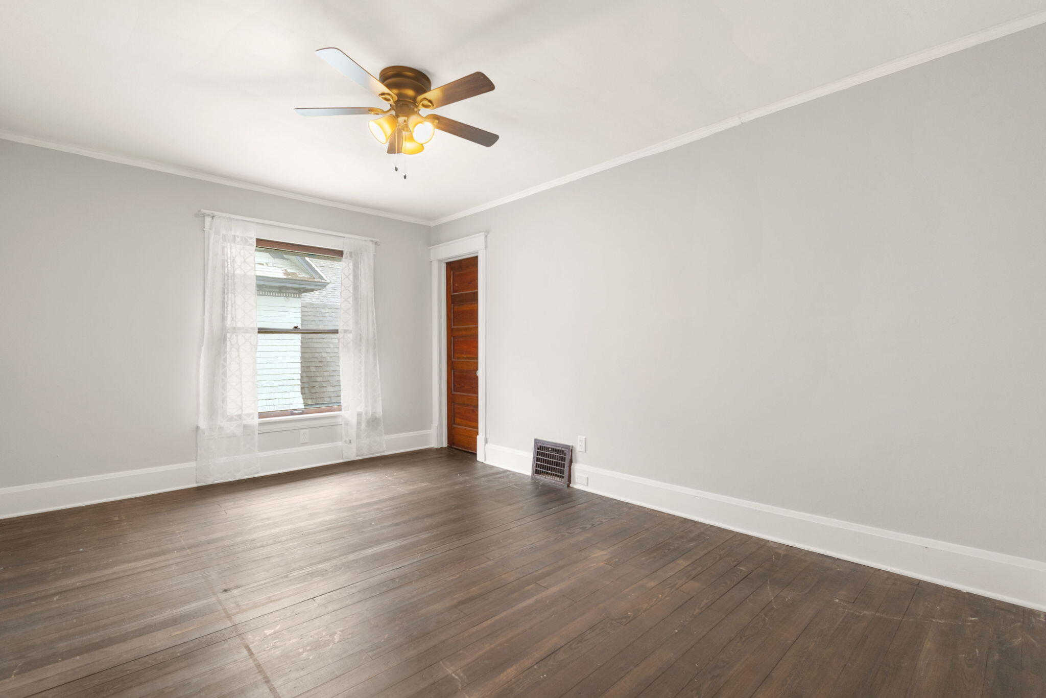 101 W Michigan Street, New Carlisle, IN 46552; Image #27