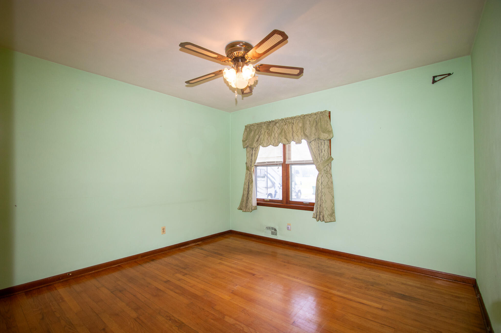 1807 Ohio Street, La Porte, IN 46350; Image #13