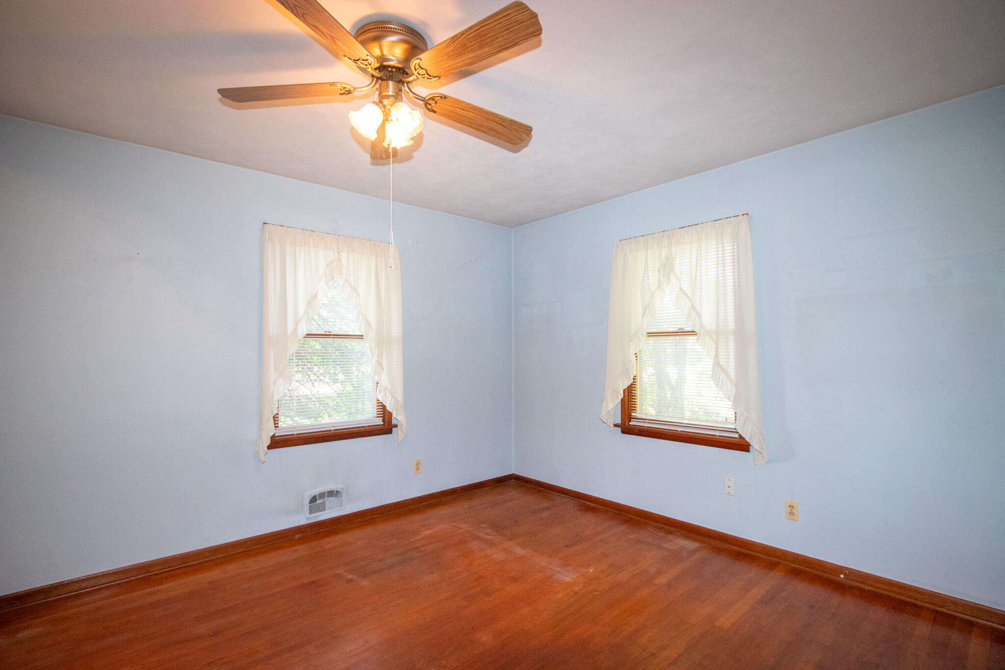 1807 Ohio Street, La Porte, IN 46350; Image #18