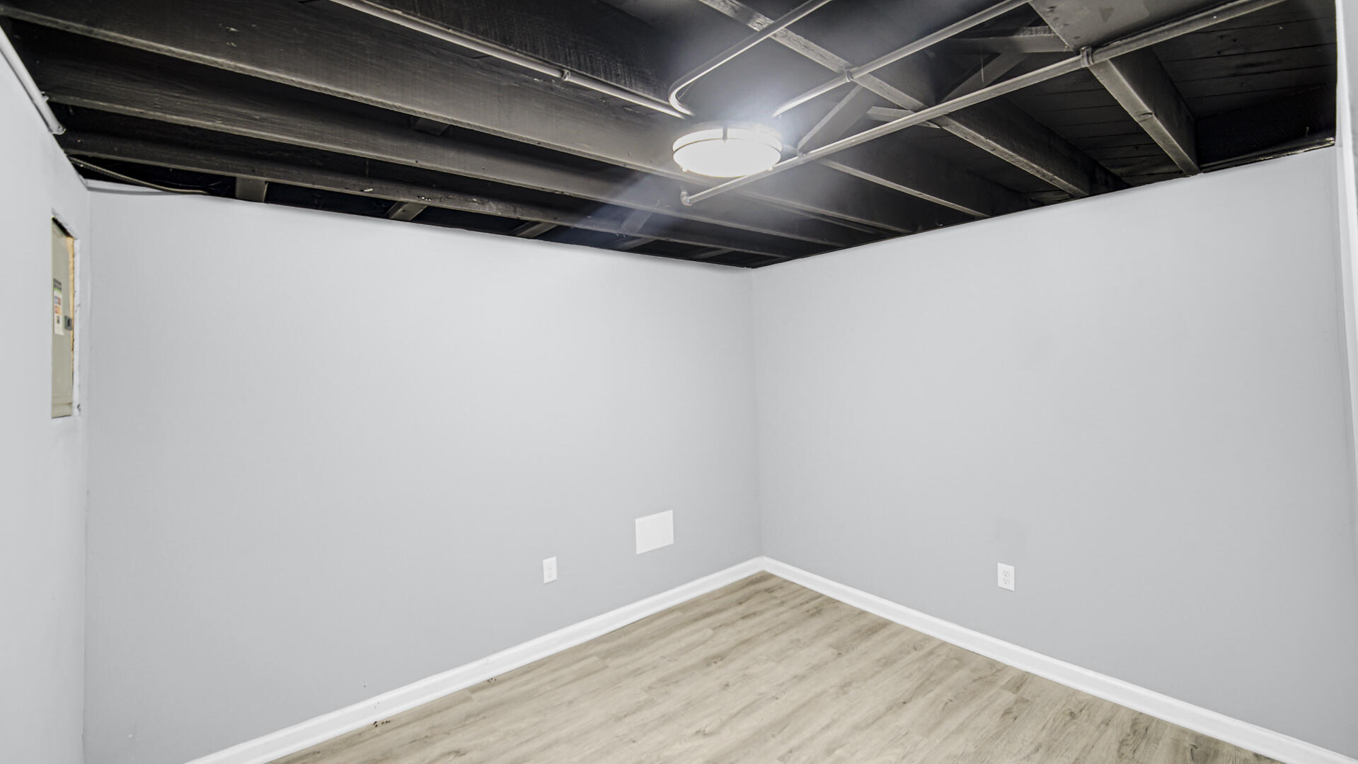 361 Madison Street, Gary, IN 46402; Image #16