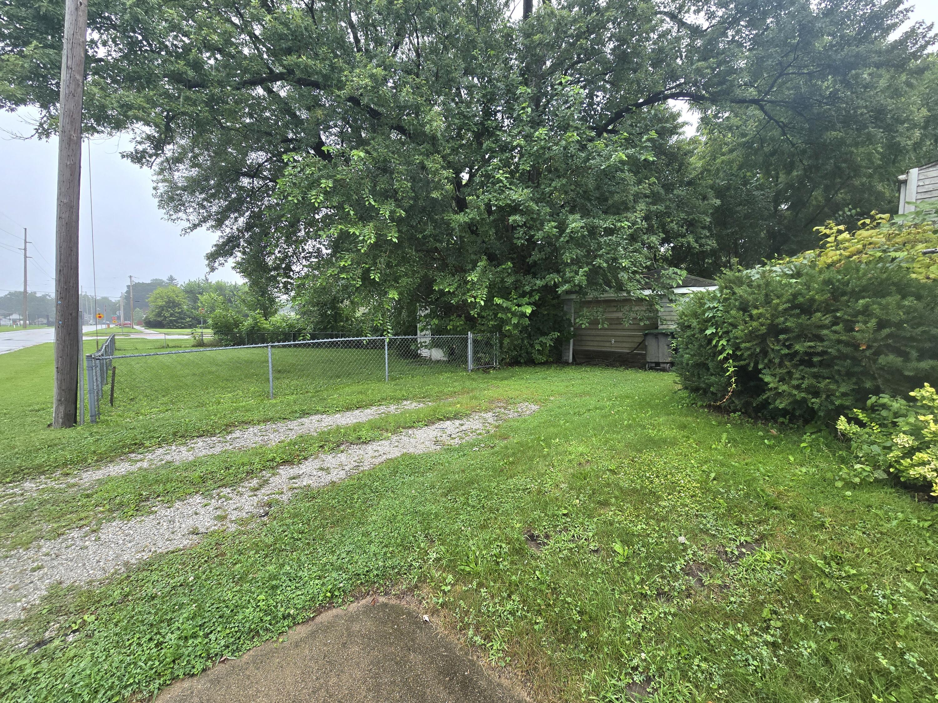 255 E 8th Street, Hobart, IN 46342; Image #11
