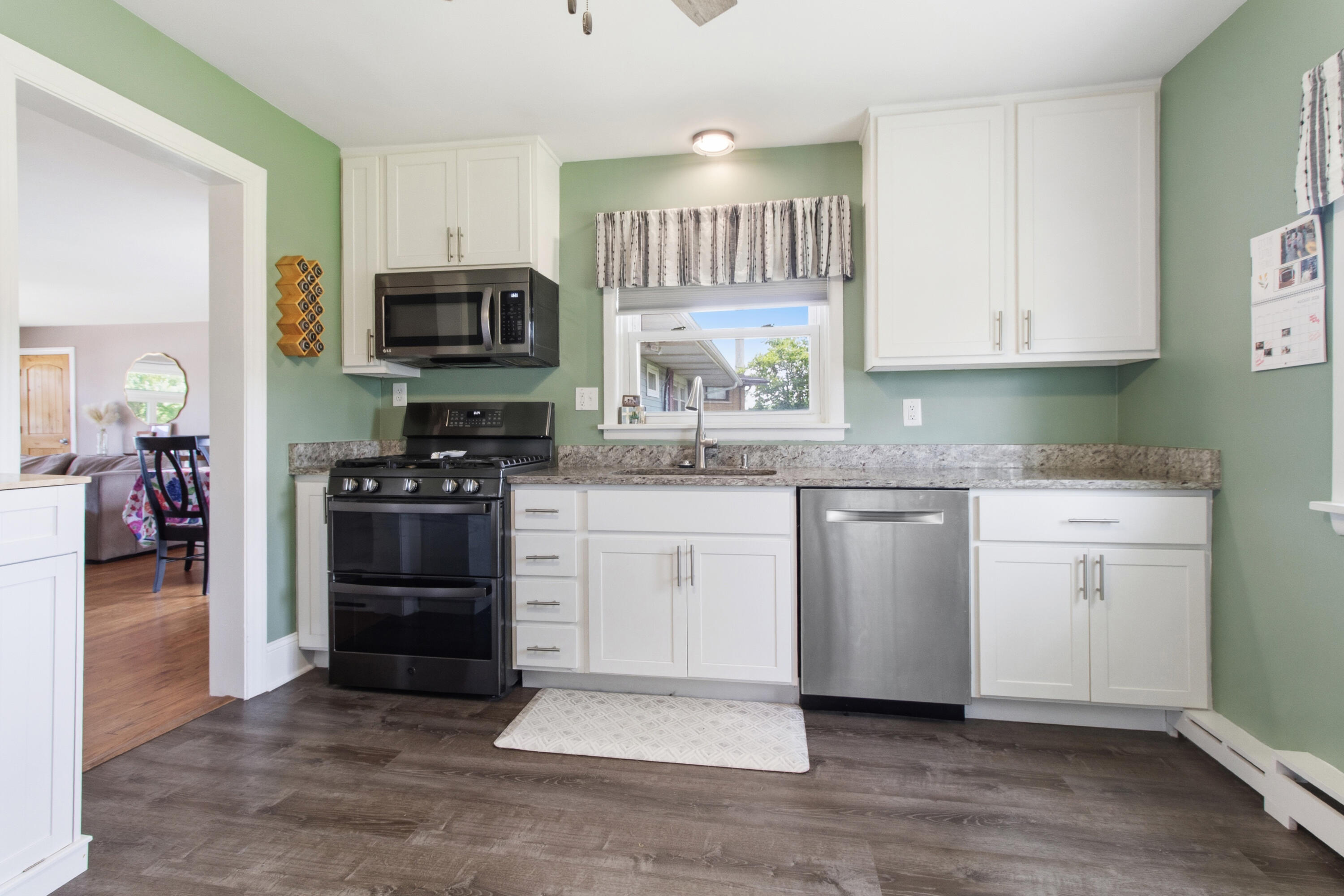 8434 Delaware Place, Highland, IN 46322; Image #9