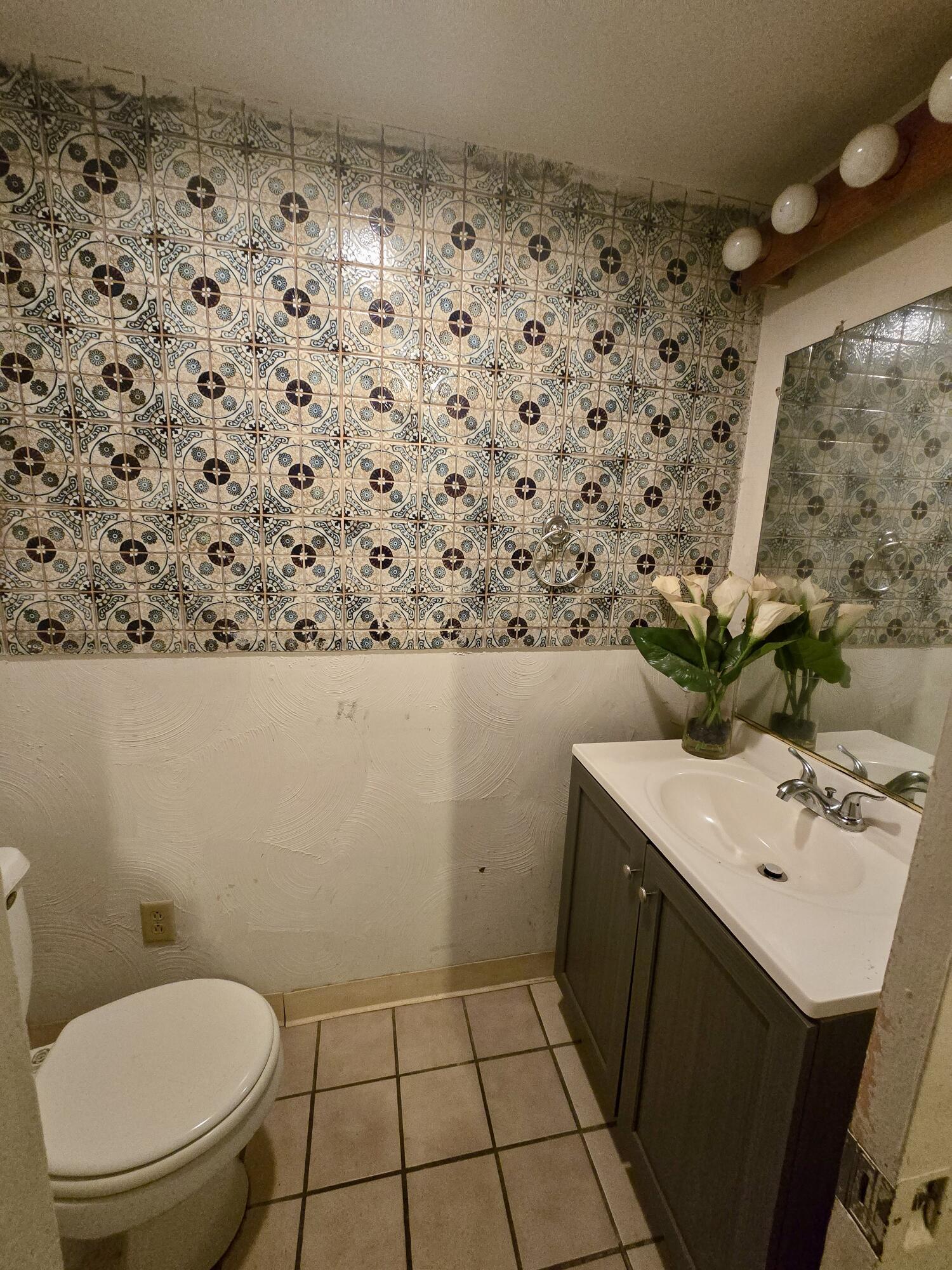 4457 E 6th Avenue, Gary, IN 46403; Image #14