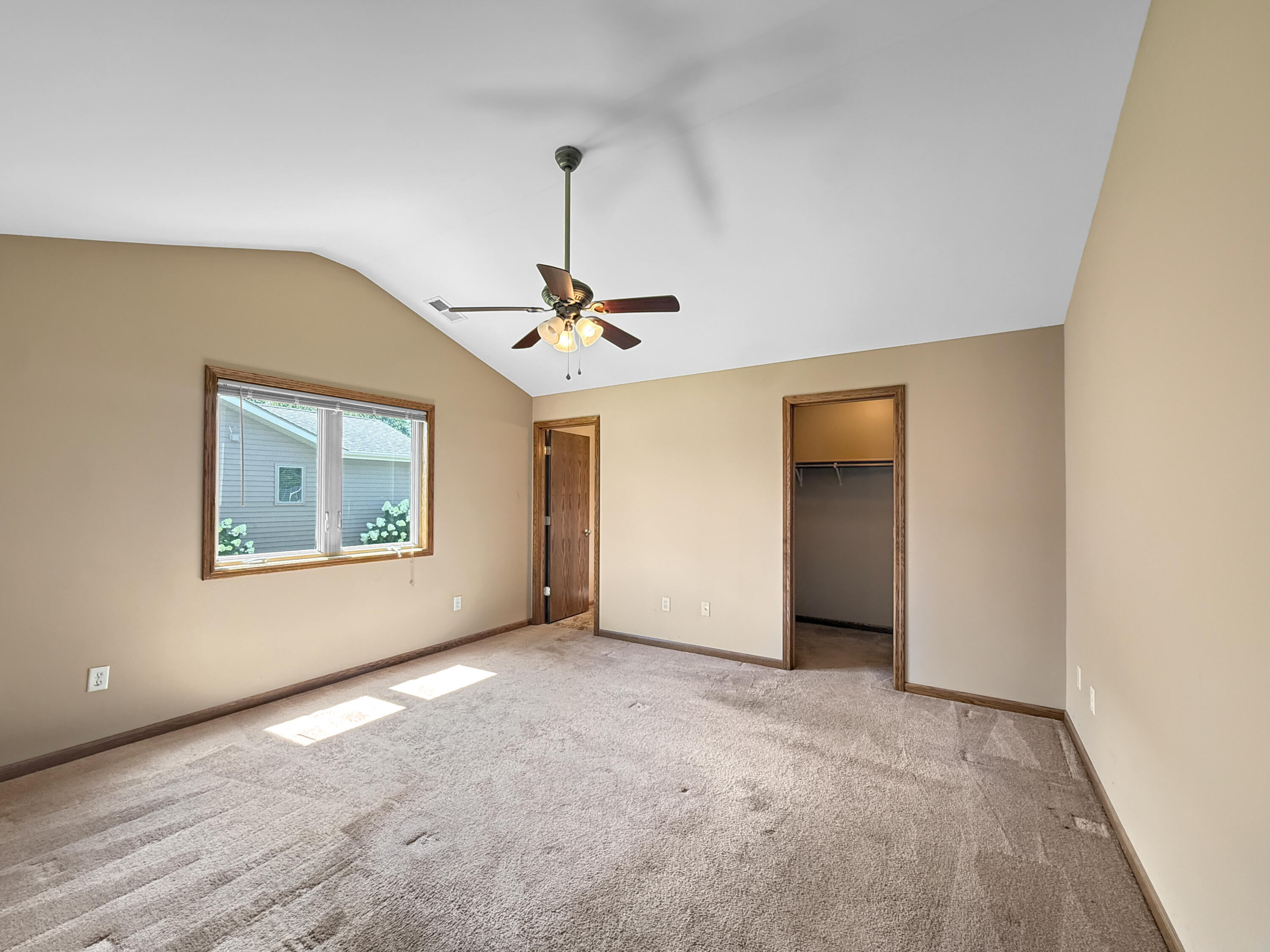 9898 Hart Street, St. John, IN 46373; Image #15