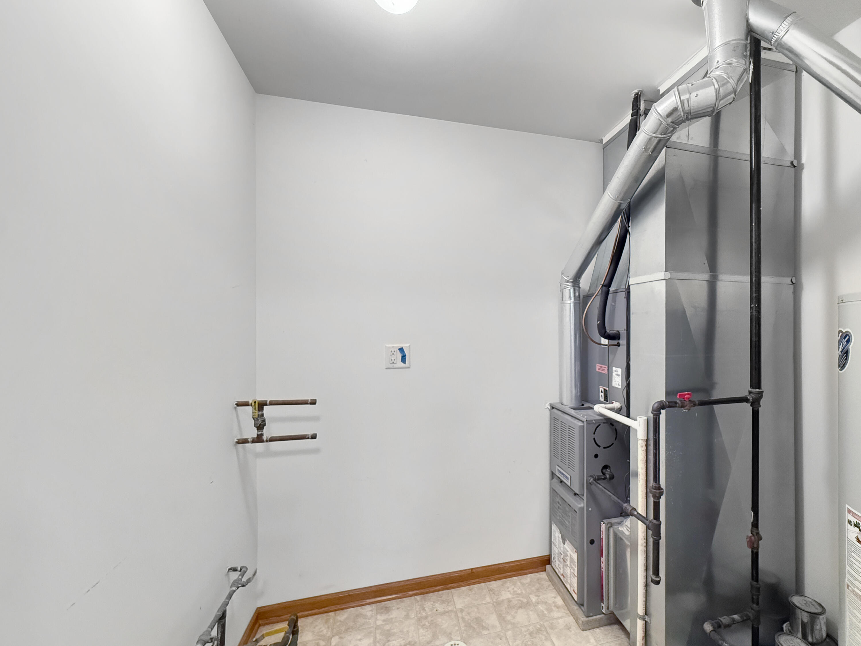 9898 Hart Street, St. John, IN 46373; Image #23