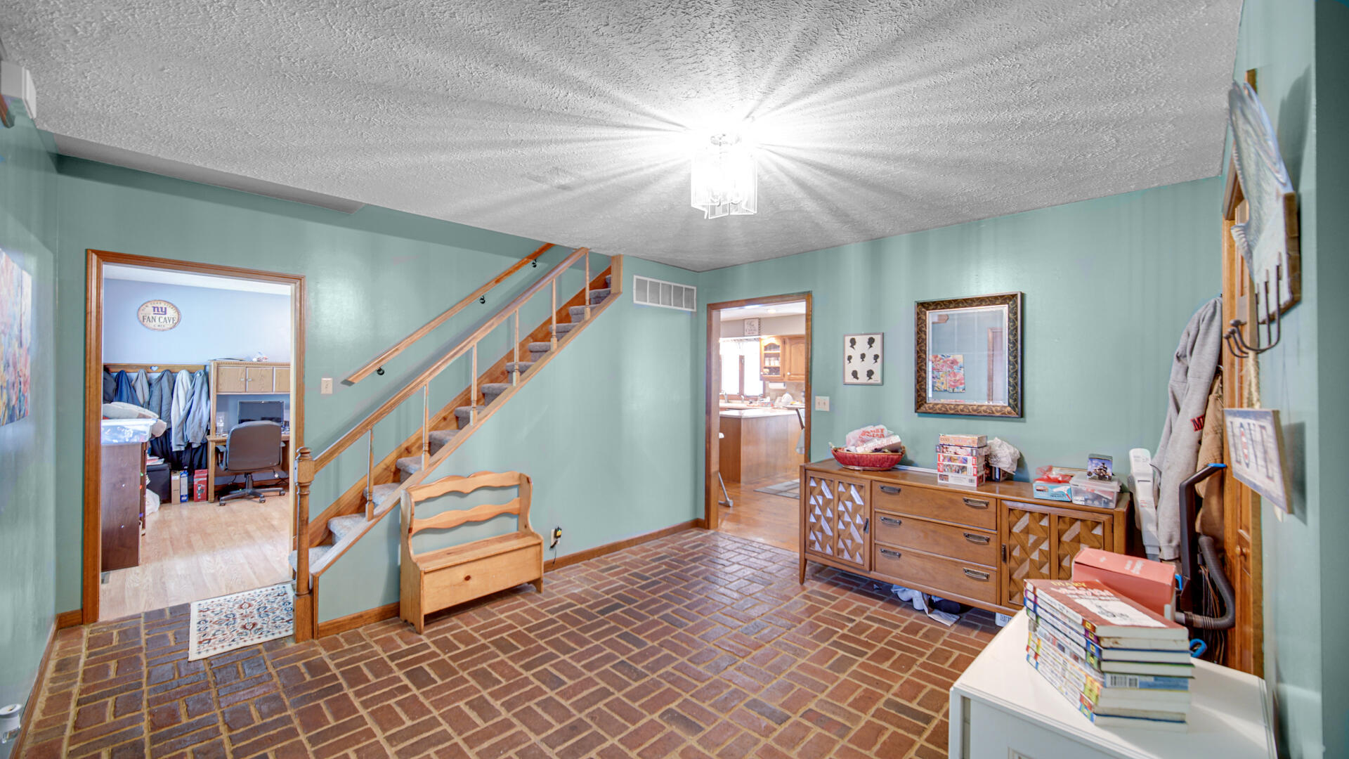 100 N Pawnee Court, La Porte, IN 46350; Image #10