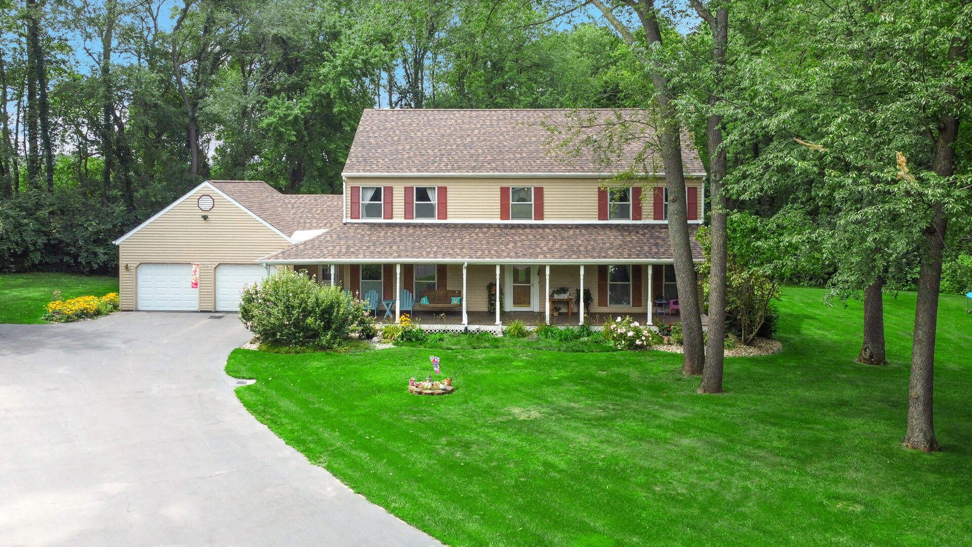 100 N Pawnee Court, La Porte, IN 46350; Image #2
