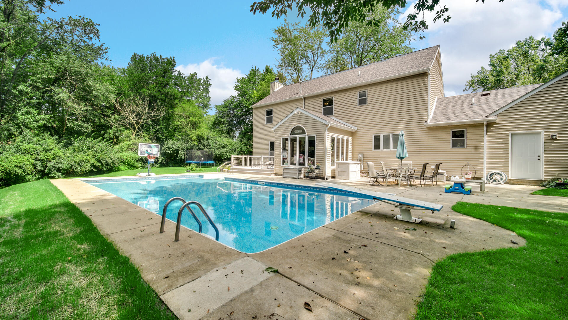 100 N Pawnee Court, La Porte, IN 46350; Image #38