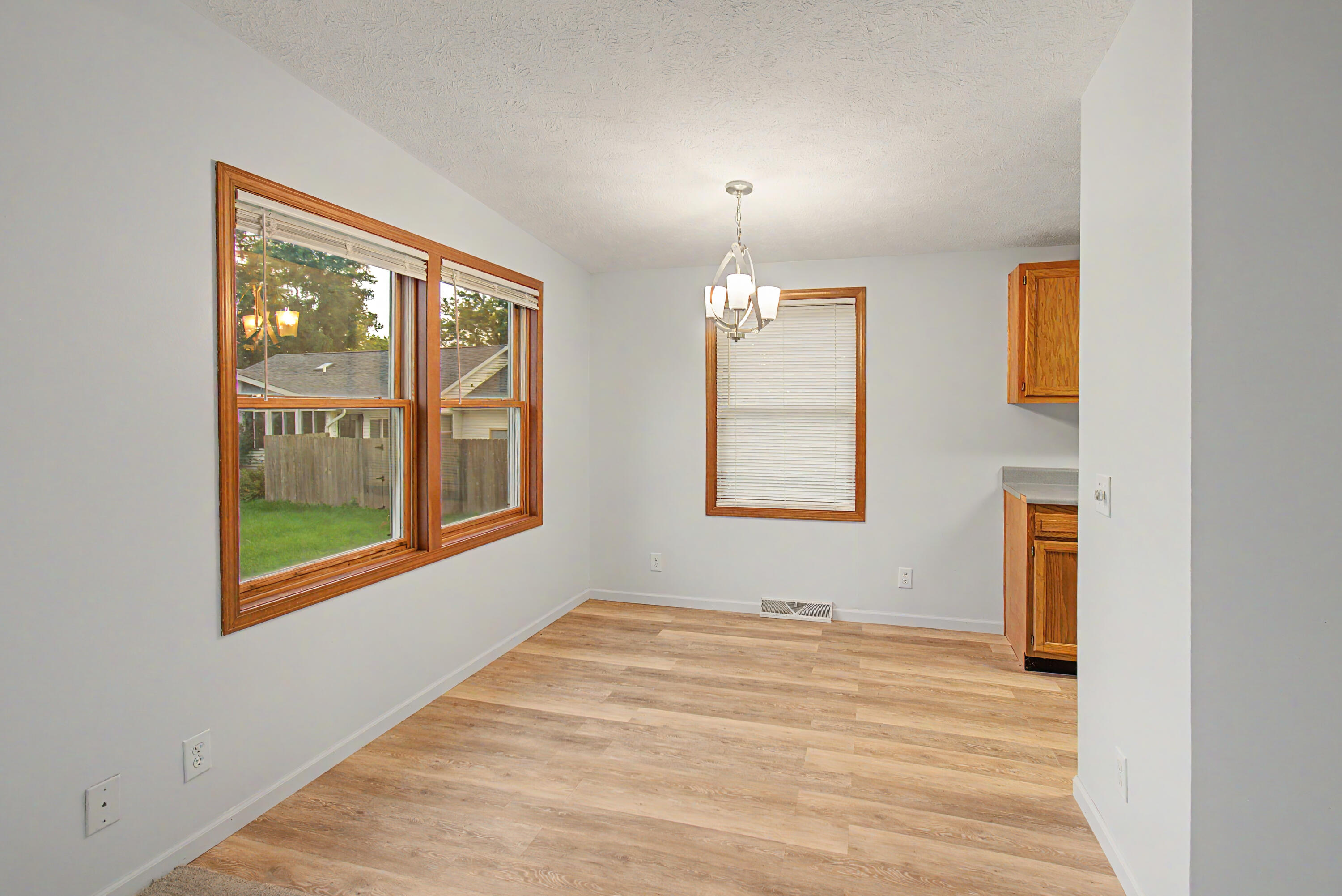 18 S Quinn Street, Valparaiso, IN 46385; Image #11